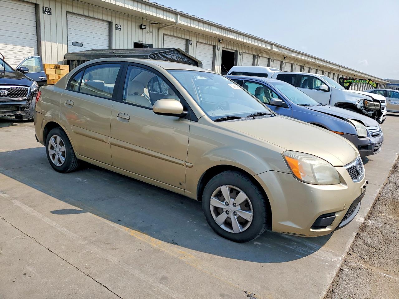 2011 Kia Rio Lx Beige vin: KNADH4A39B6734143