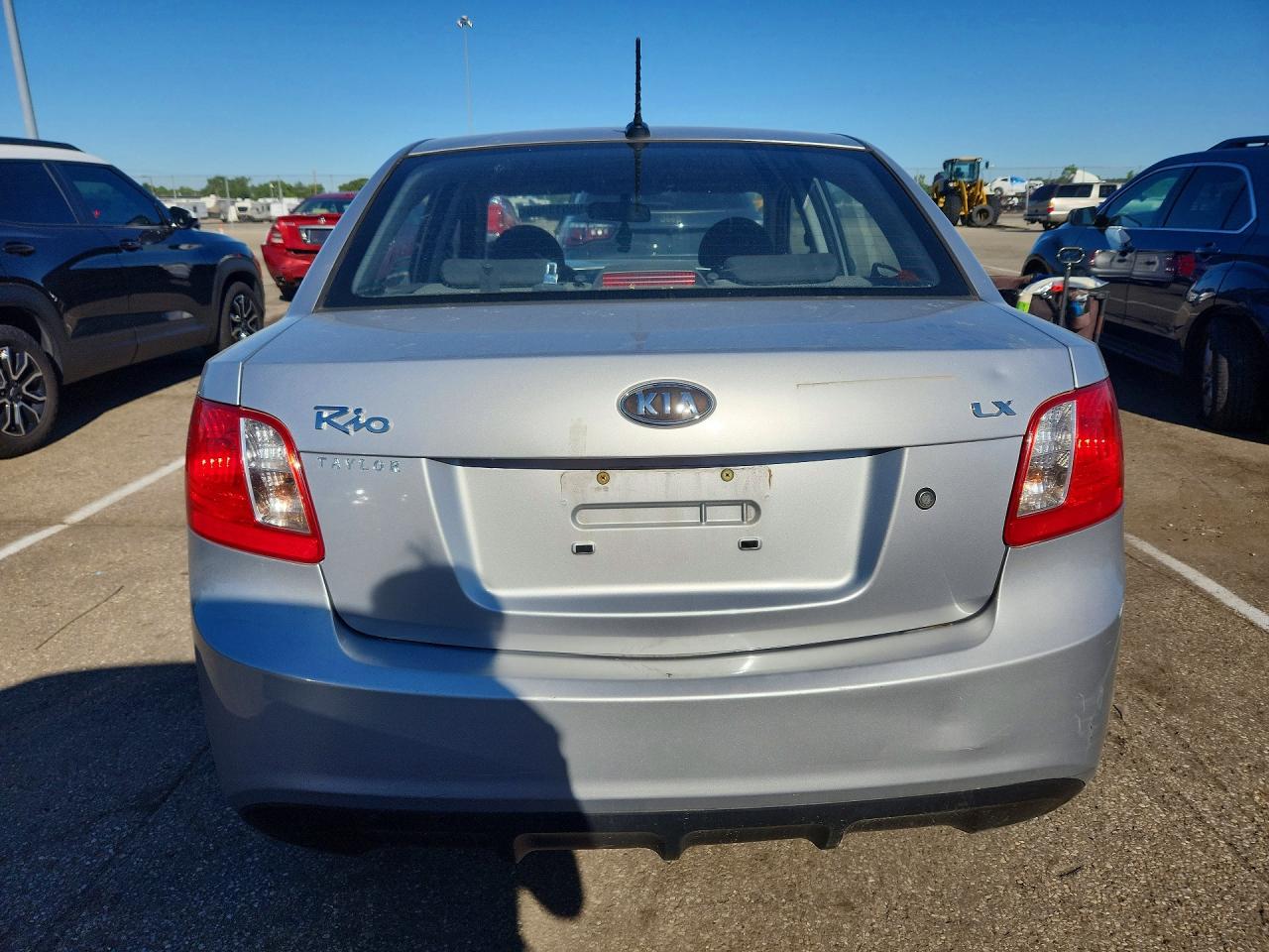 2011 Kia Rio Lx Silver vin: KNADH4A39B6921267