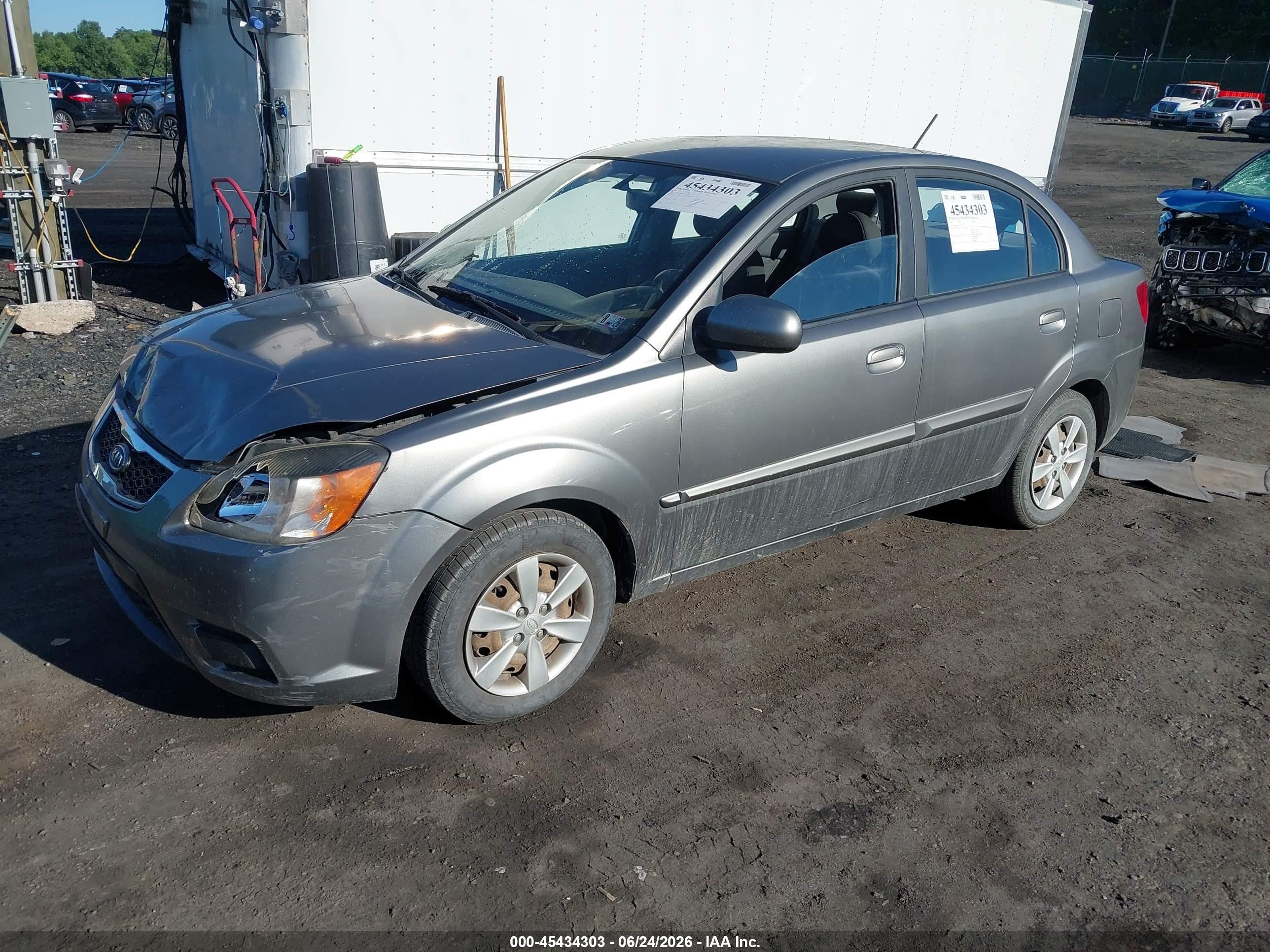 2011 Kia Rio Lx Silver vin: KNADH4A3XB6912013