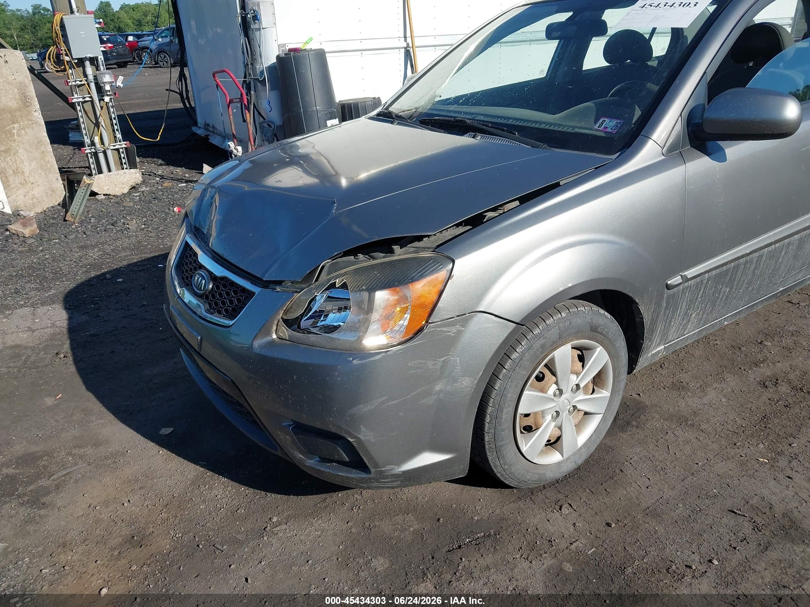 2011 Kia Rio Lx Silver vin: KNADH4A3XB6912013