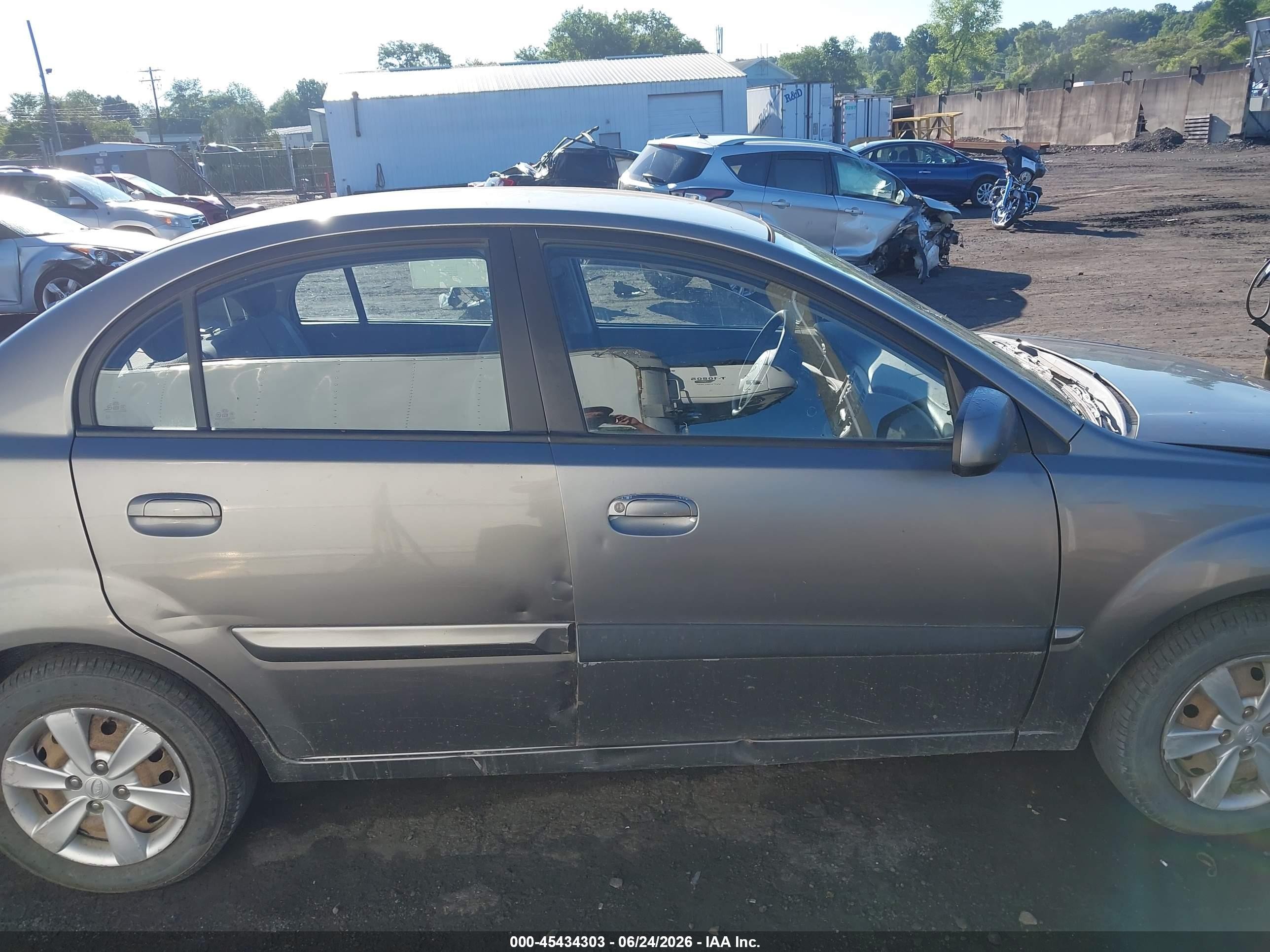 2011 Kia Rio Lx Silver vin: KNADH4A3XB6912013