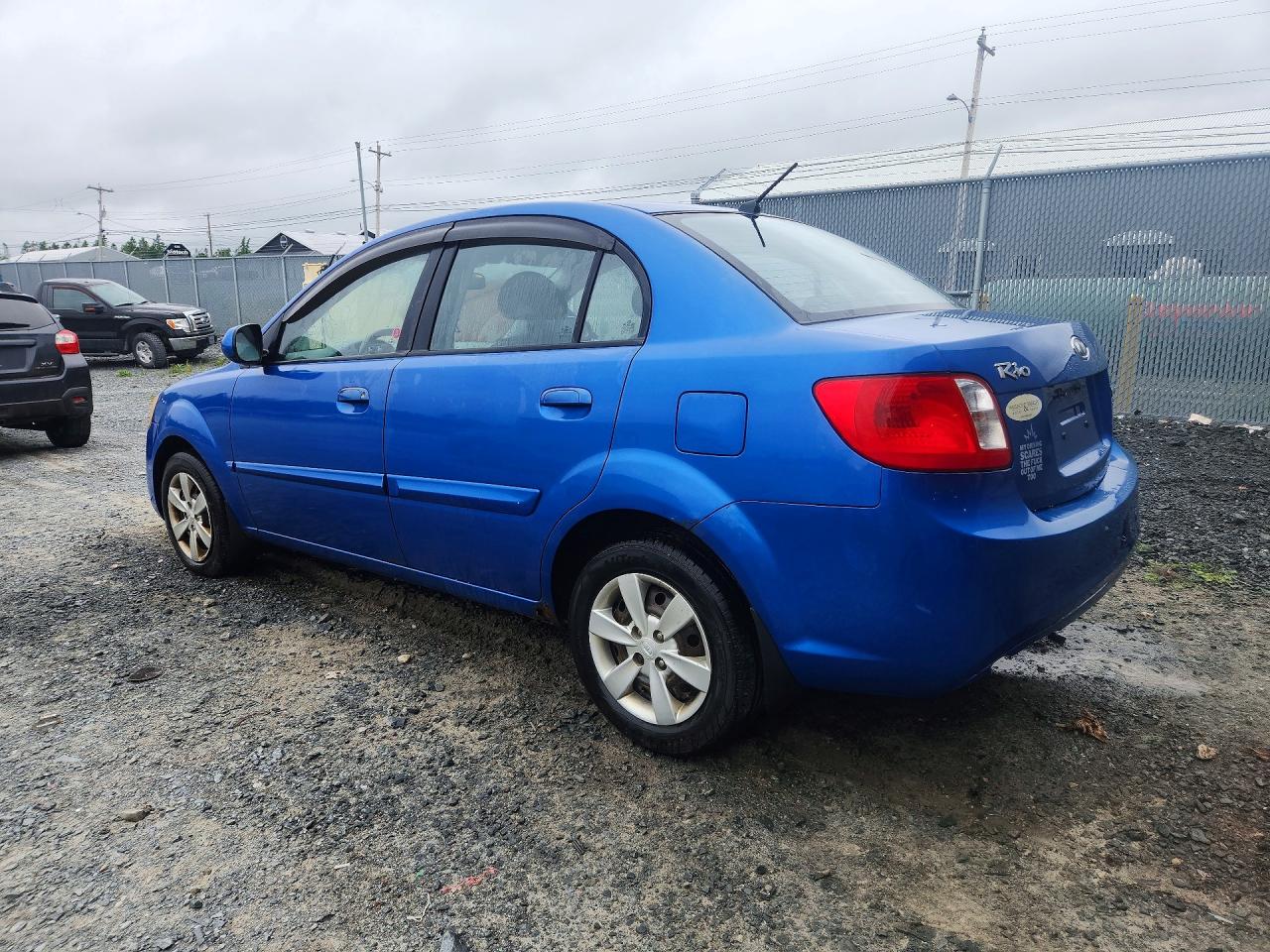 2010 Kia Rio Lx Blue vin: KNADH4B32A6596054