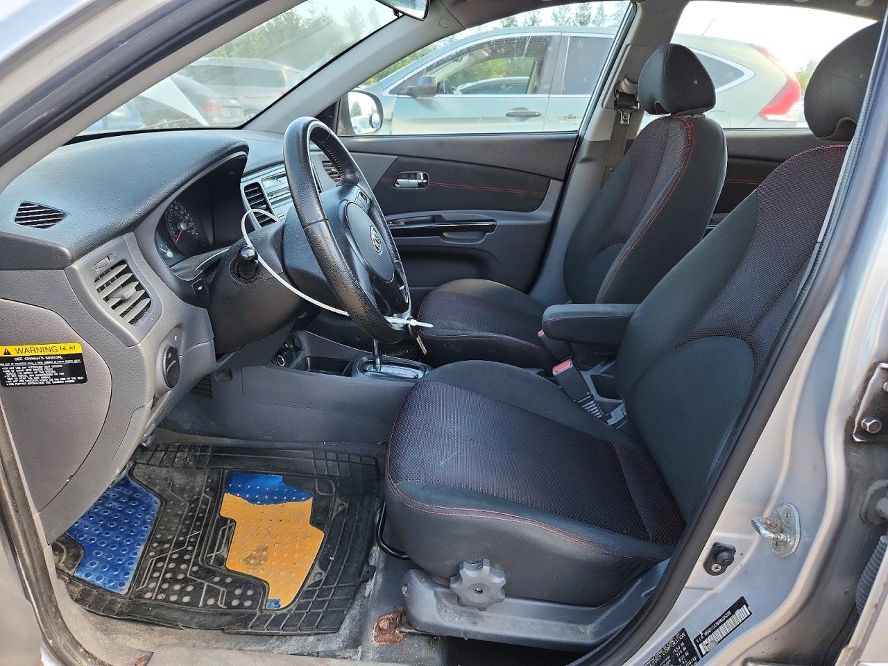 2010 Kia Rio5 Silver vin: KNADH5A39A6605338