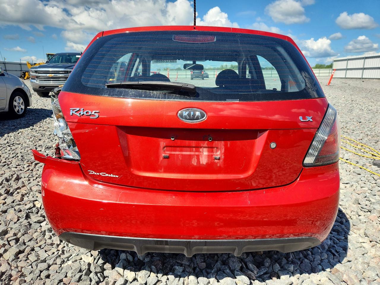 2011 Kia Rio5 Lx Red vin: KNADH5A39B6762627