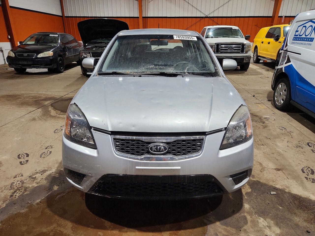 2011 Kia Rio Base Серебряный vin: KNADH5B39B6756700