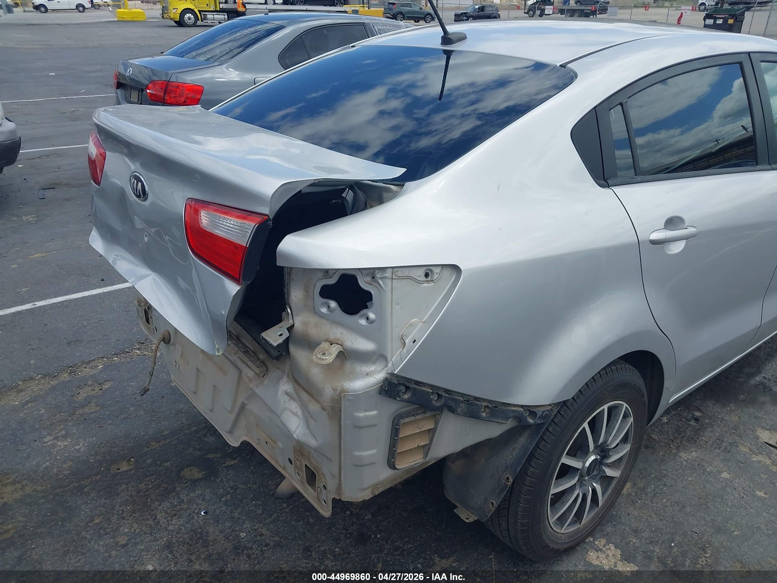 2012 Kia Rio Lx Silver vin: KNADM4A30C6064205