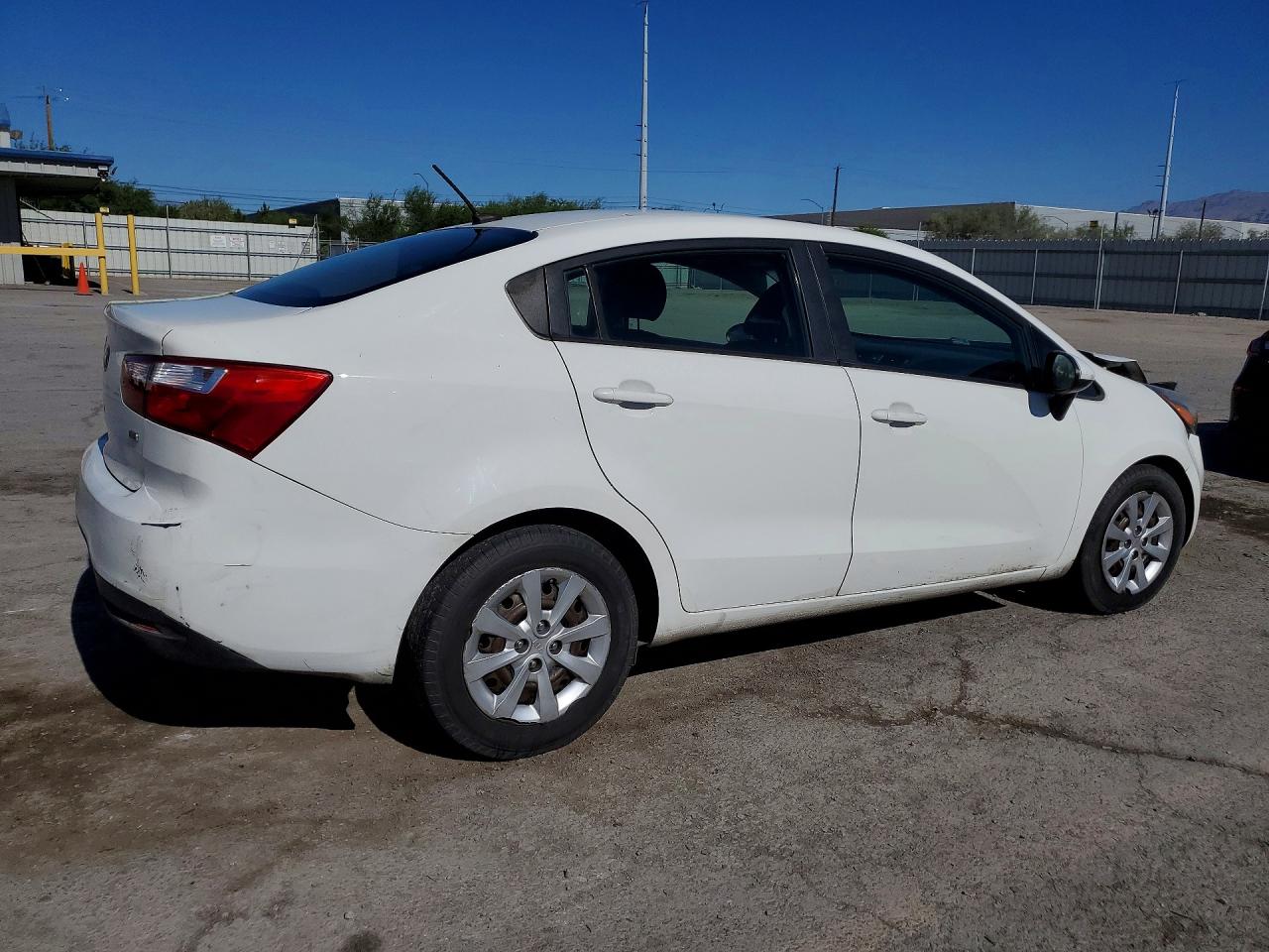 2013 Kia Rio Lx Белый vin: KNADM4A30D6204626