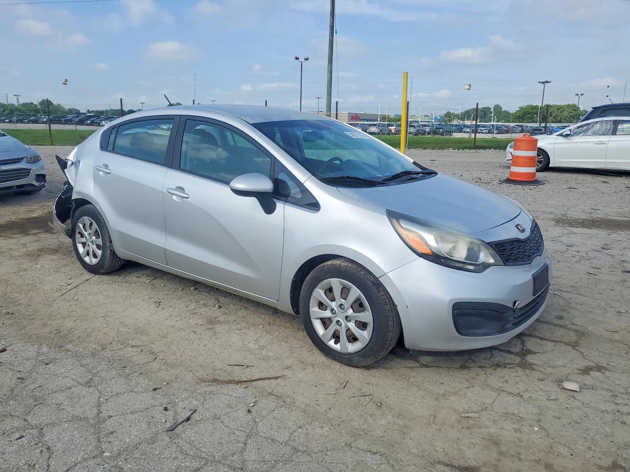 2015 Kia Rio Lx Silver vin: KNADM4A30F6427820