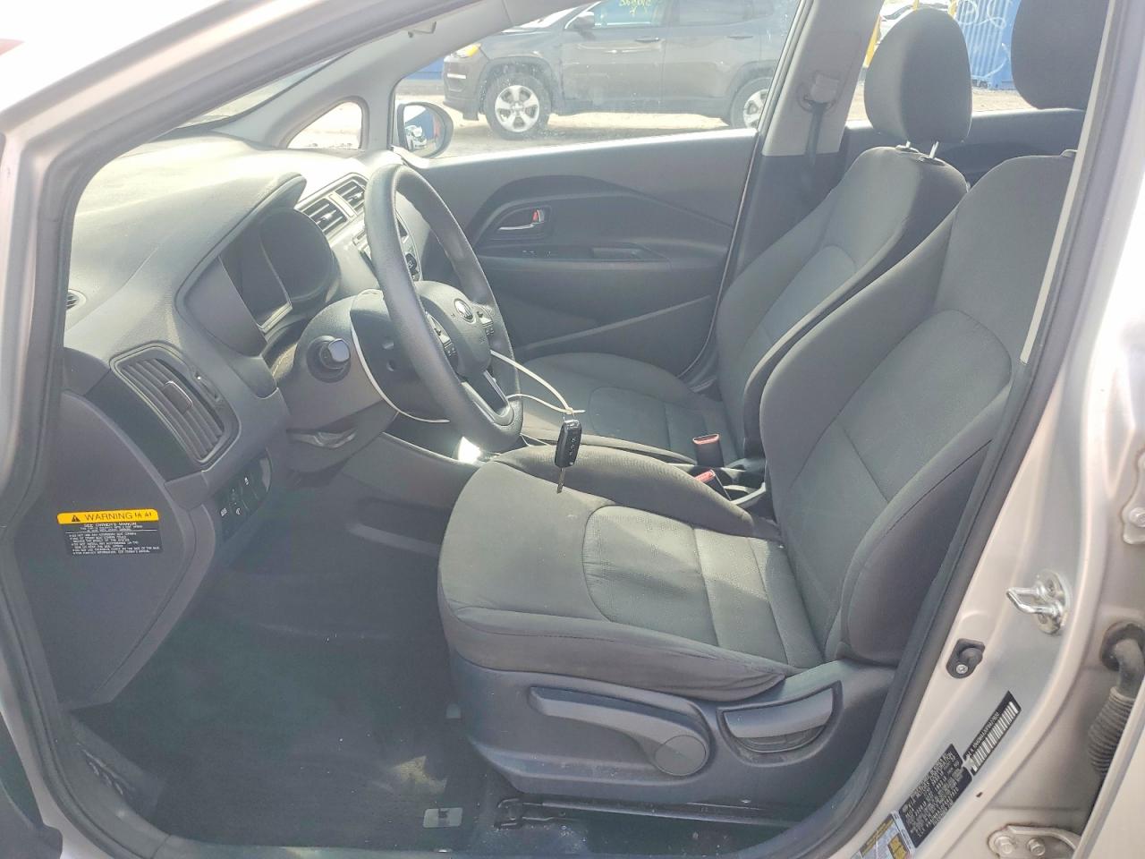 2015 Kia Rio Lx Silver vin: KNADM4A30F6427820