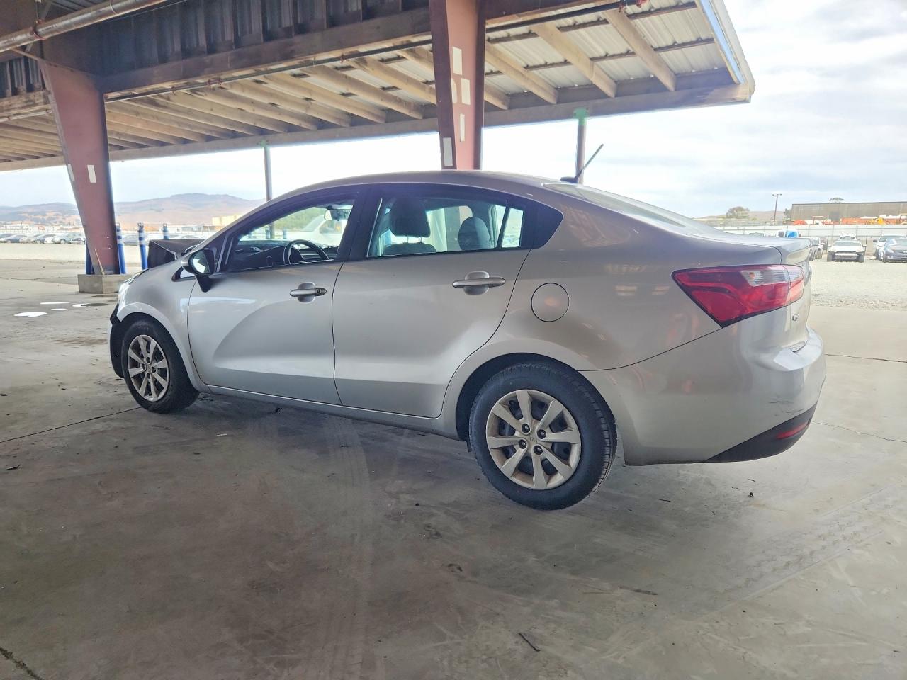 2015 Kia Rio Lx Silver vin: KNADM4A30F6466911