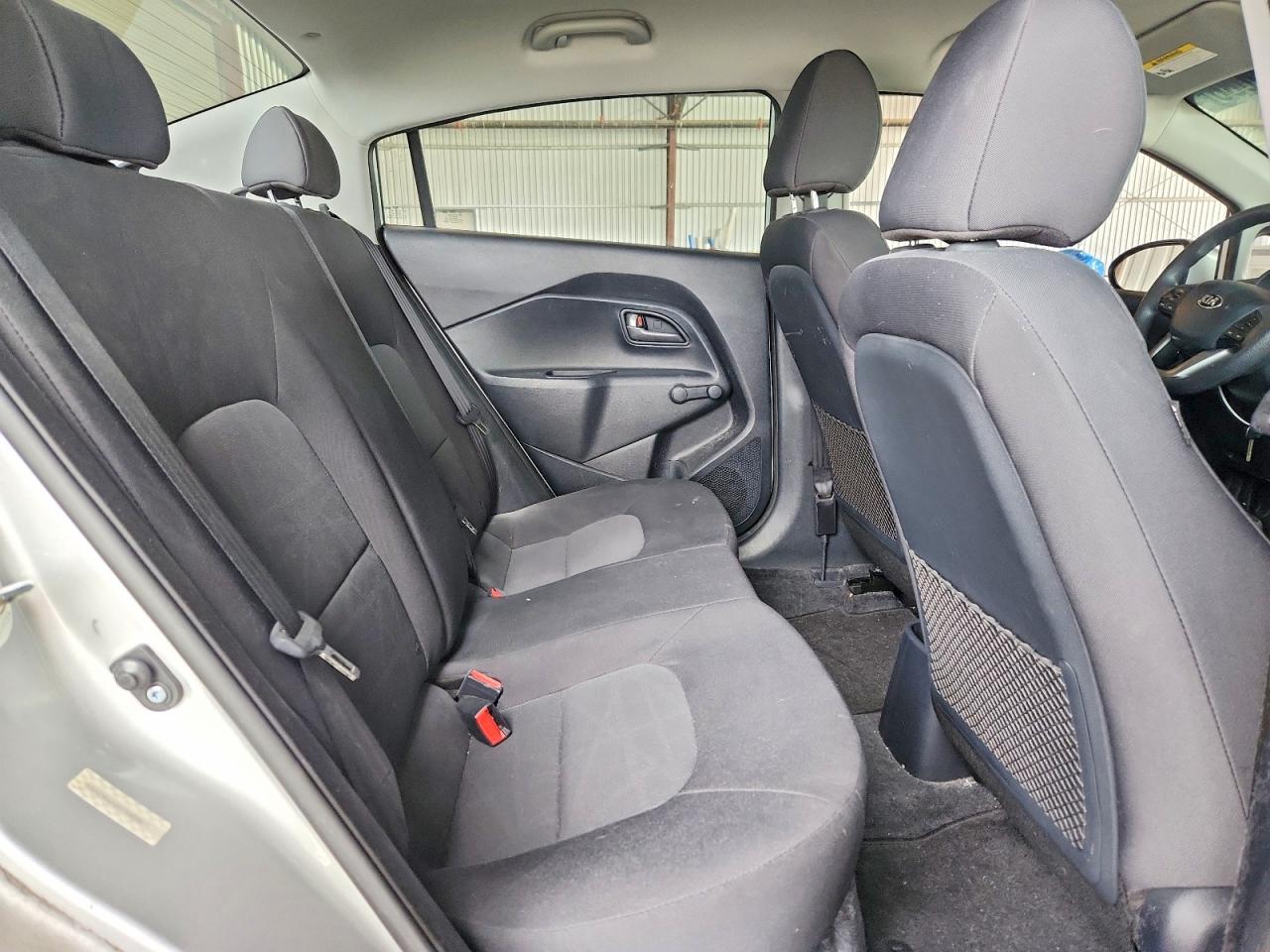 2015 Kia Rio Lx Silver vin: KNADM4A30F6466911