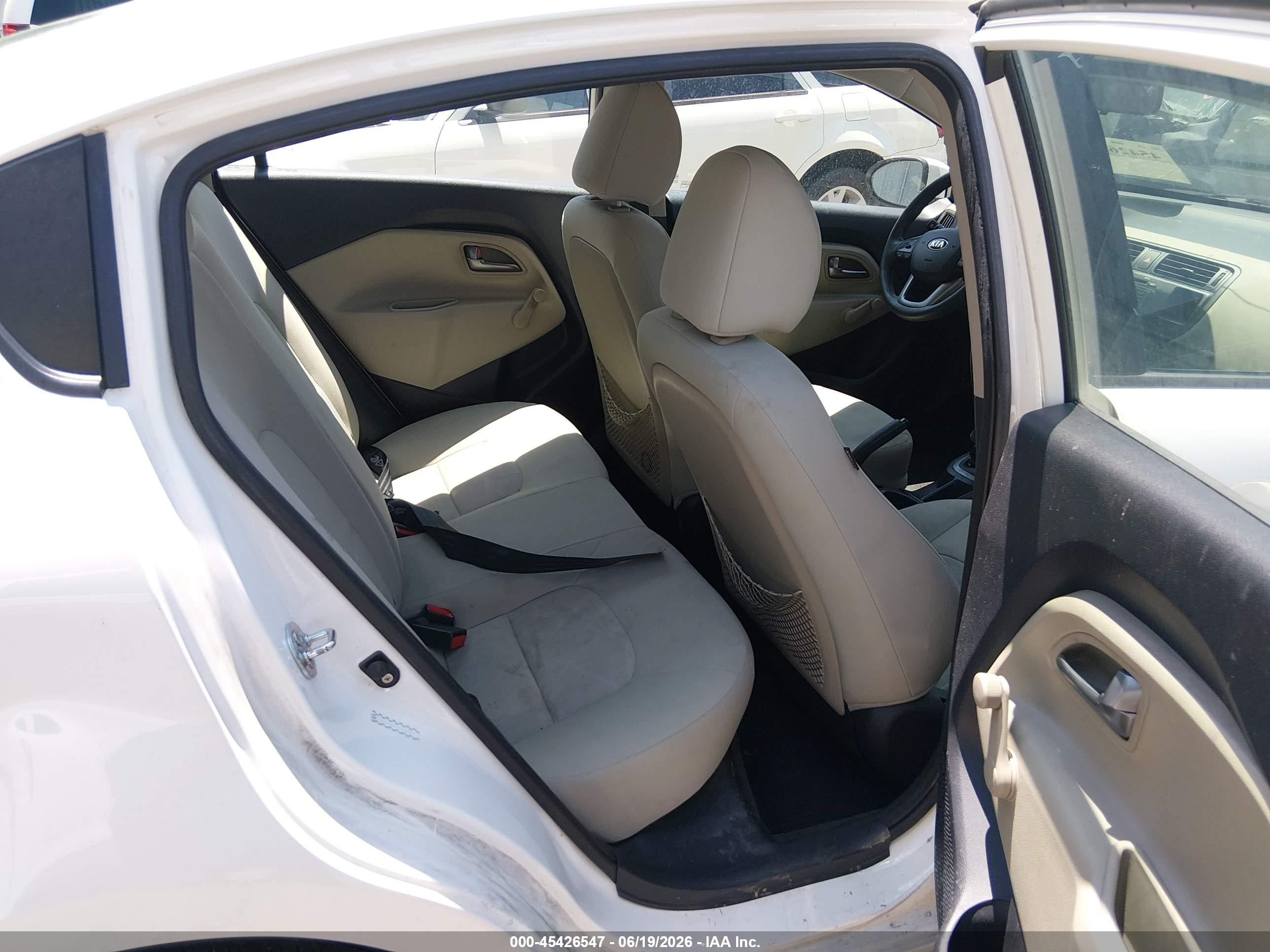 2013 Kia Rio Lx Белый vin: KNADM4A31D6188680