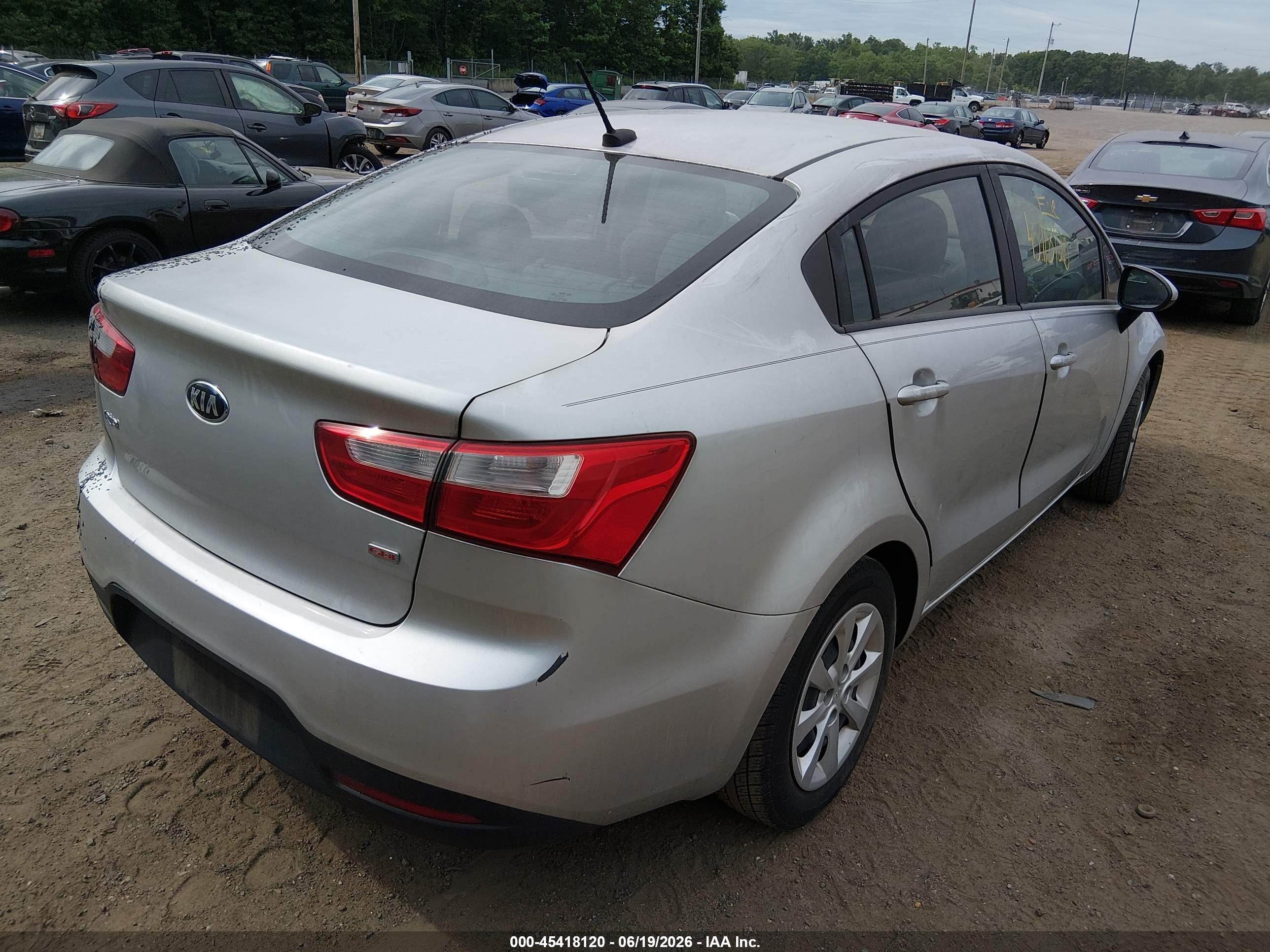 2014 Kia Rio Lx Silver vin: KNADM4A31E6419059
