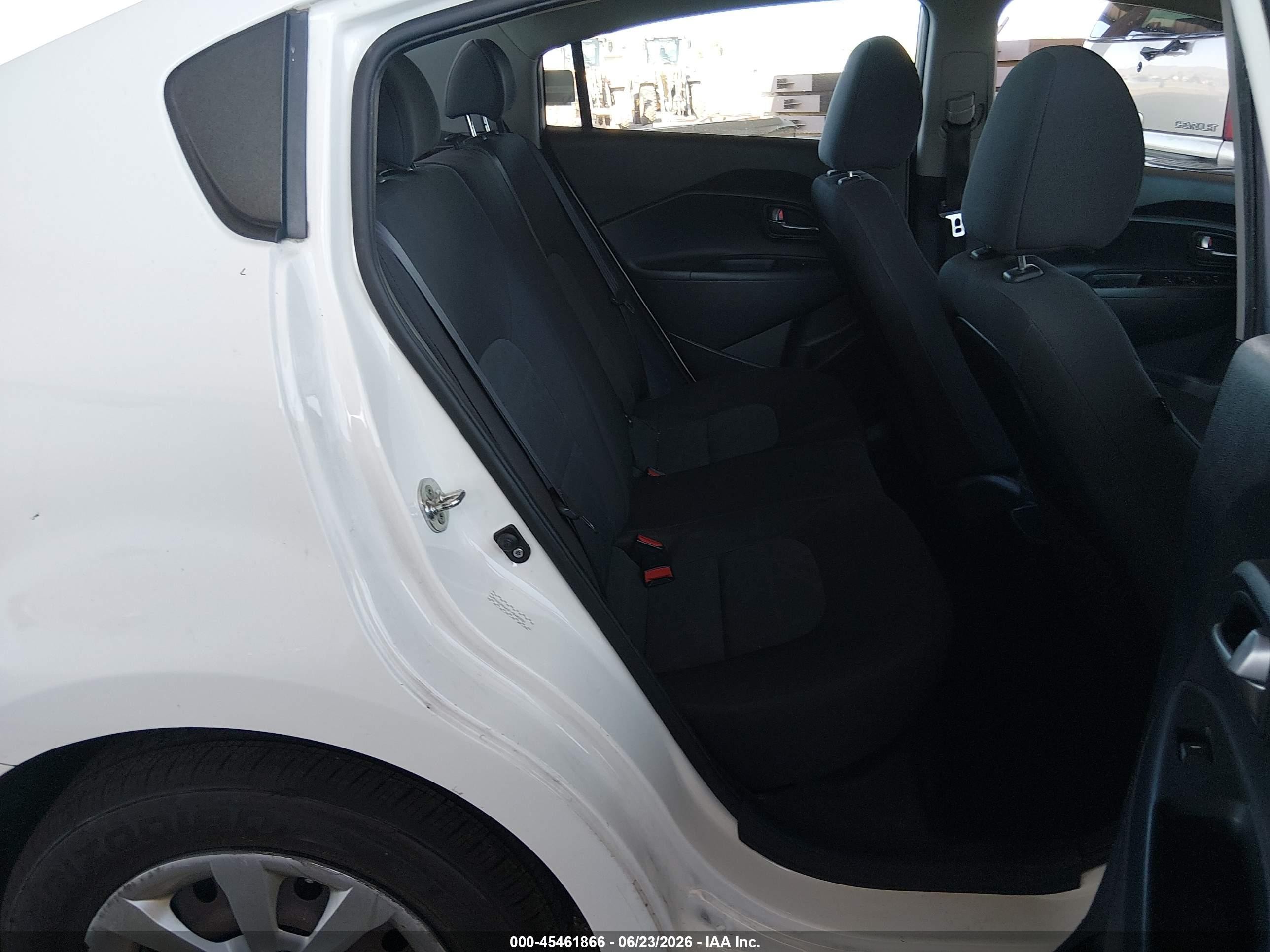 2015 Kia Rio Lx White vin: KNADM4A31F6462091