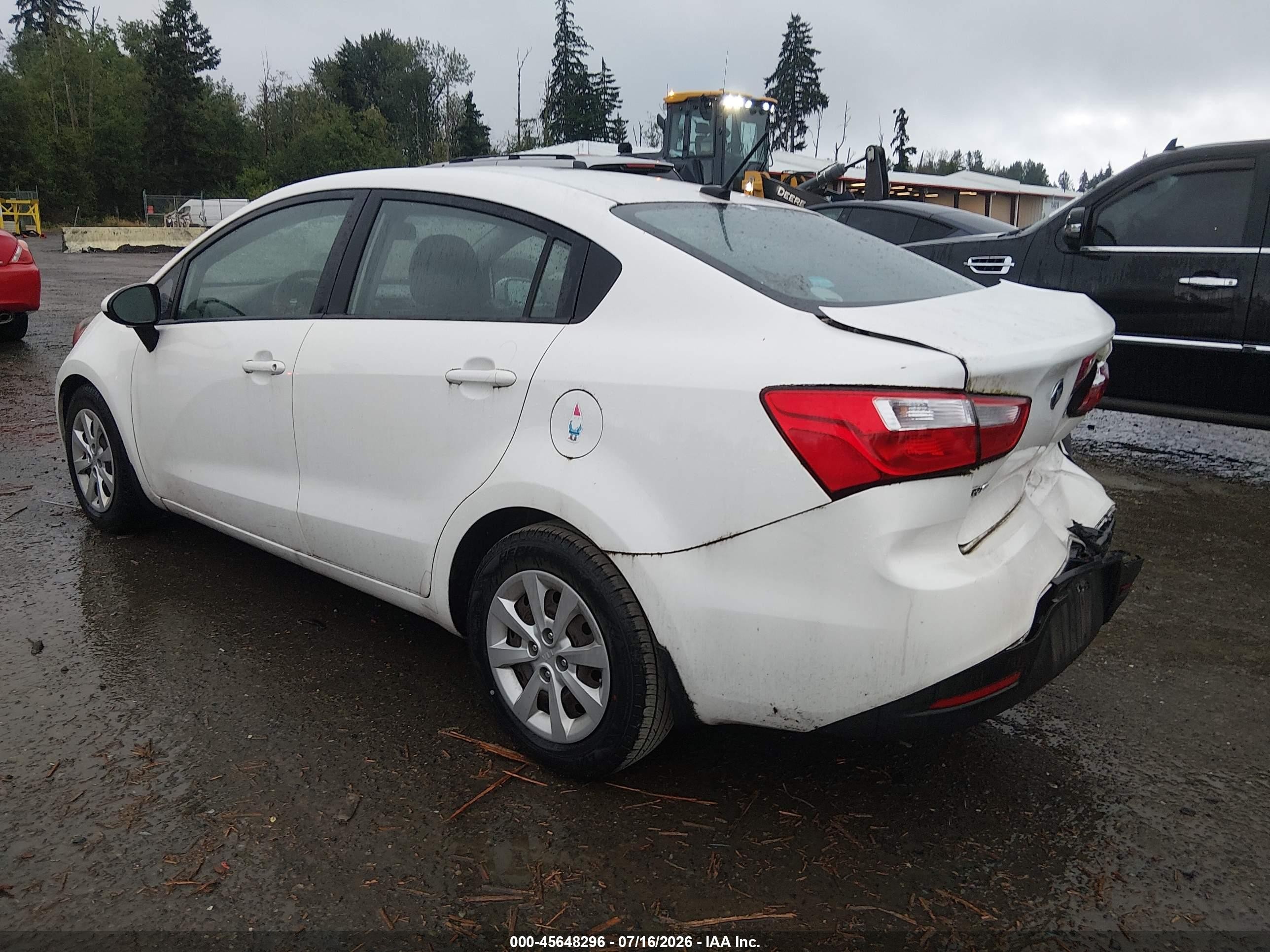 2015 Kia Rio Lx Белый vin: KNADM4A31F6501083