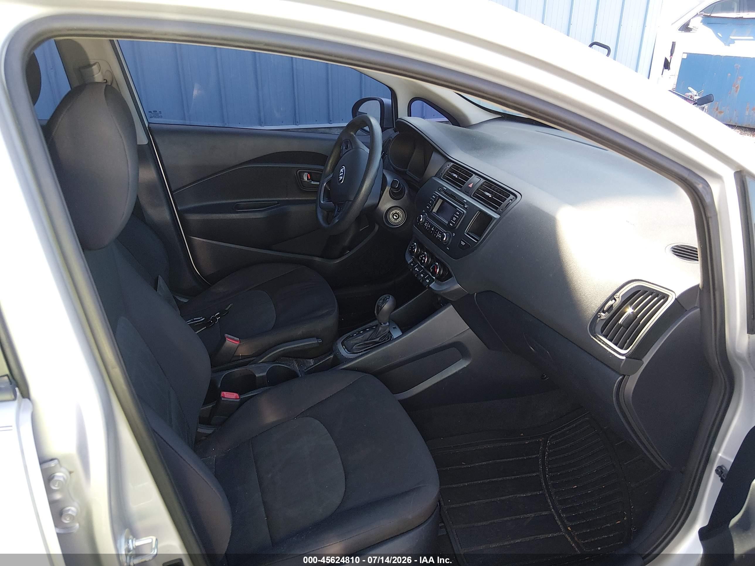 2015 Kia Rio Lx Silver vin: KNADM4A31F6529370