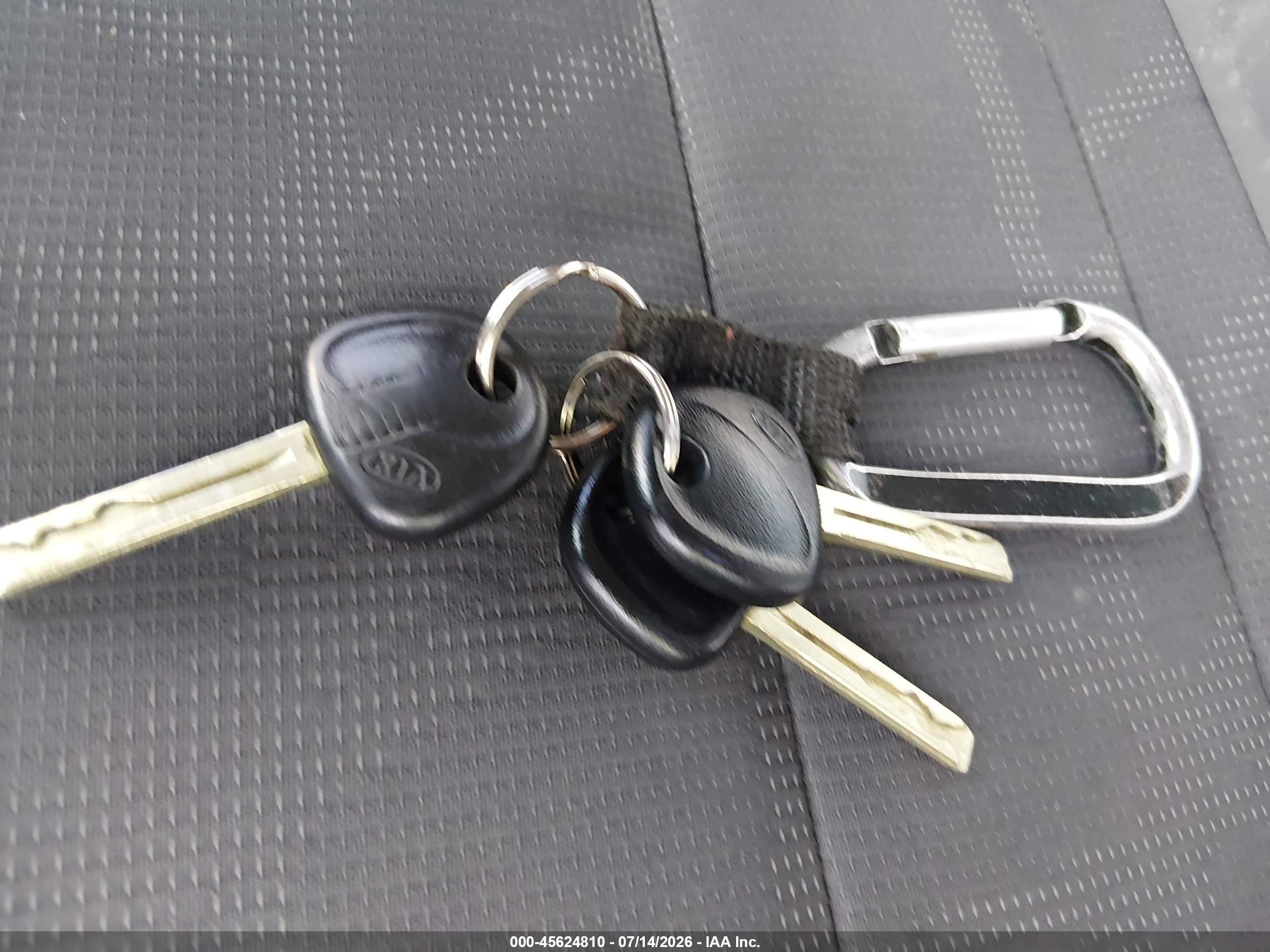 2015 Kia Rio Lx Silver vin: KNADM4A31F6529370
