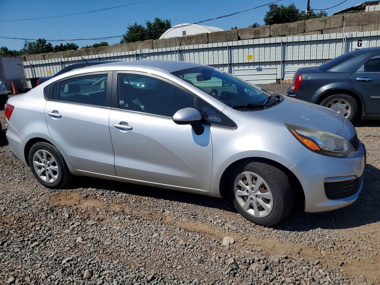 2016 Kia Rio Lx Silver vin: KNADM4A31G6577923