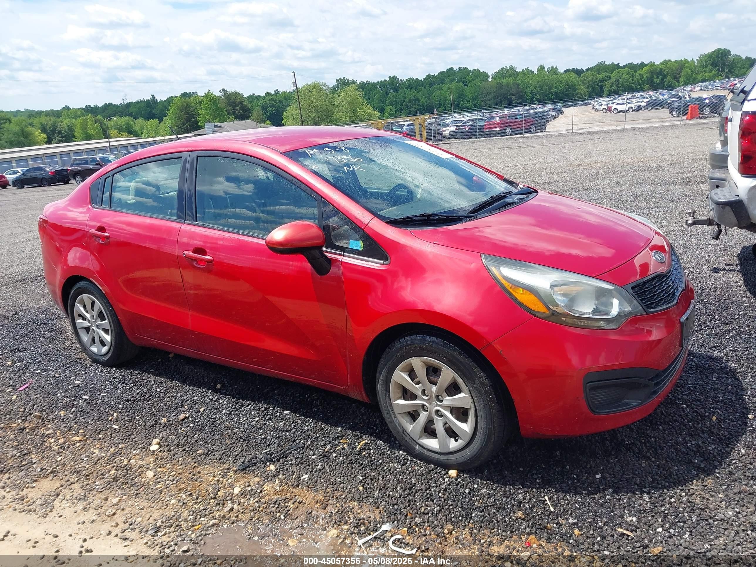 KNADM4A32C6076680