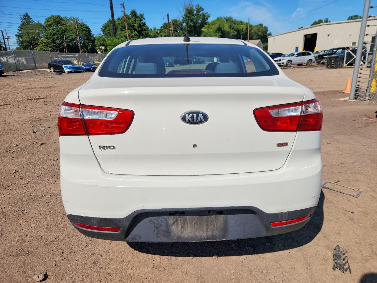 2013 Kia Rio Lx White vin: KNADM4A32D6276721