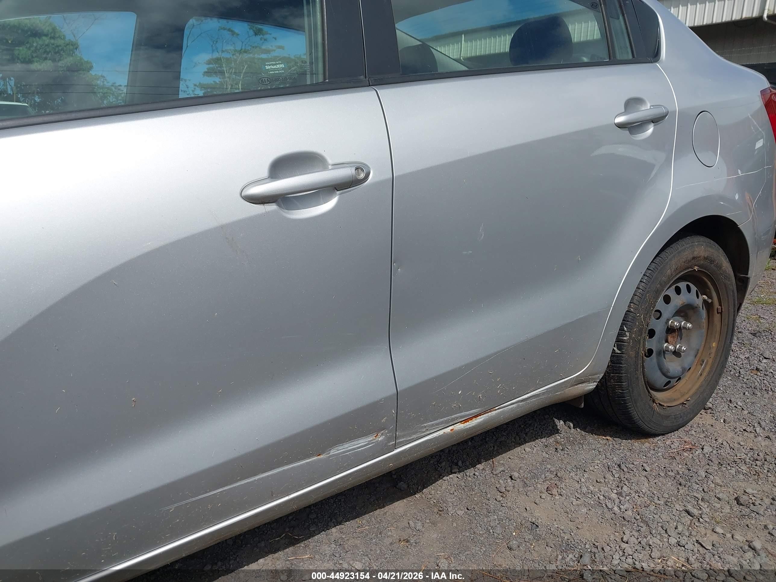 2014 Kia Rio Lx Silver vin: KNADM4A32E6353007