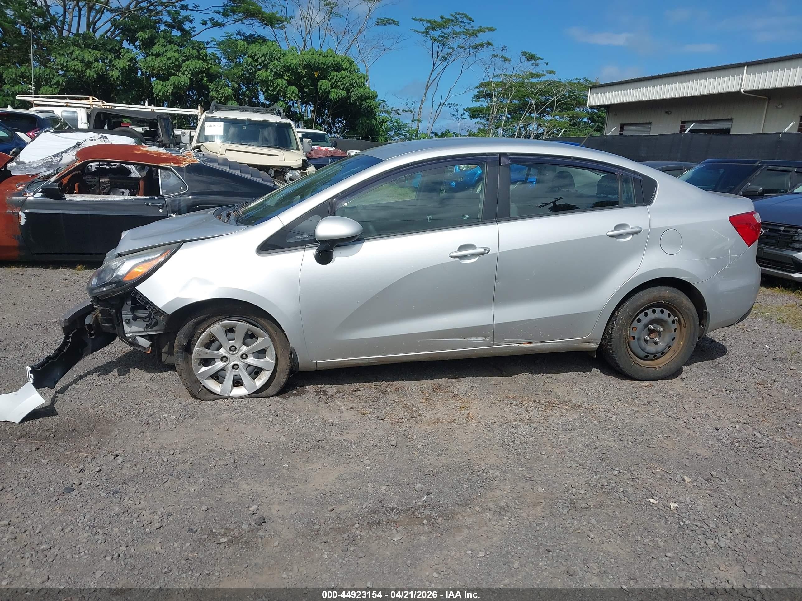 2014 Kia Rio Lx Silver vin: KNADM4A32E6353007