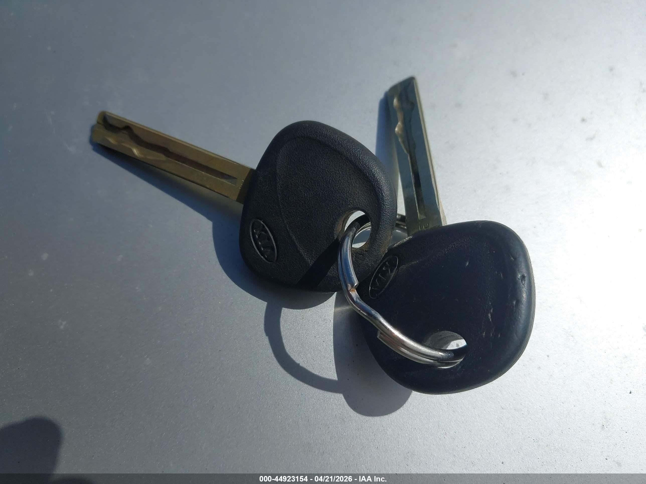 2014 Kia Rio Lx Silver vin: KNADM4A32E6353007