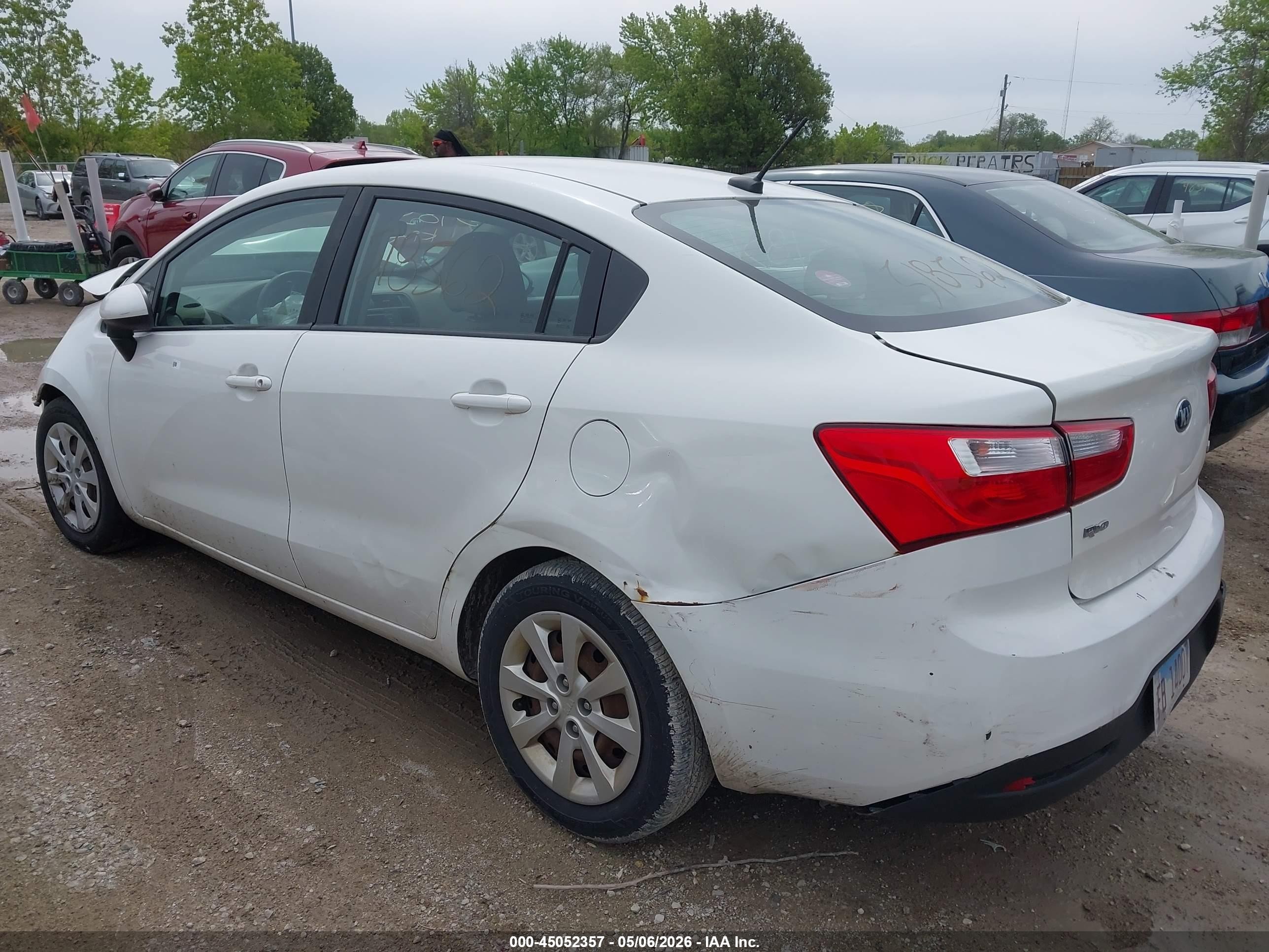 2014 Kia Rio Lx White vin: KNADM4A32E6354397