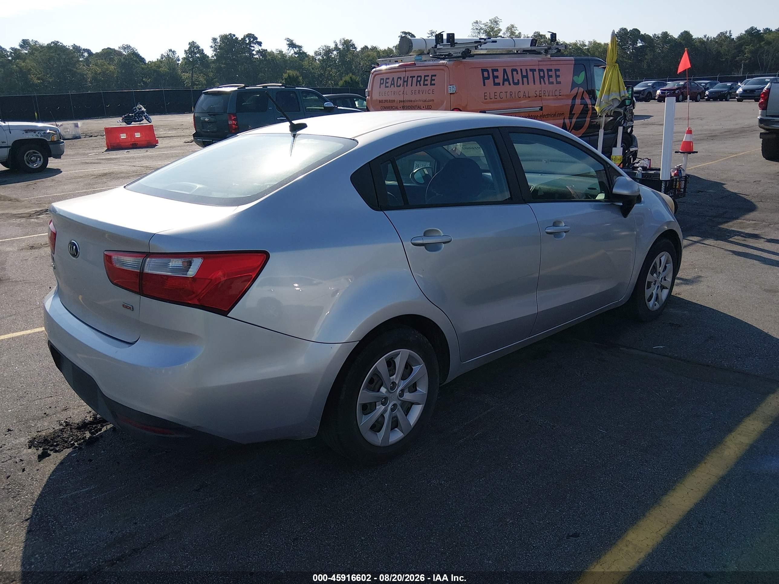 2015 Kia Rio Lx Silver vin: KNADM4A32F6421775