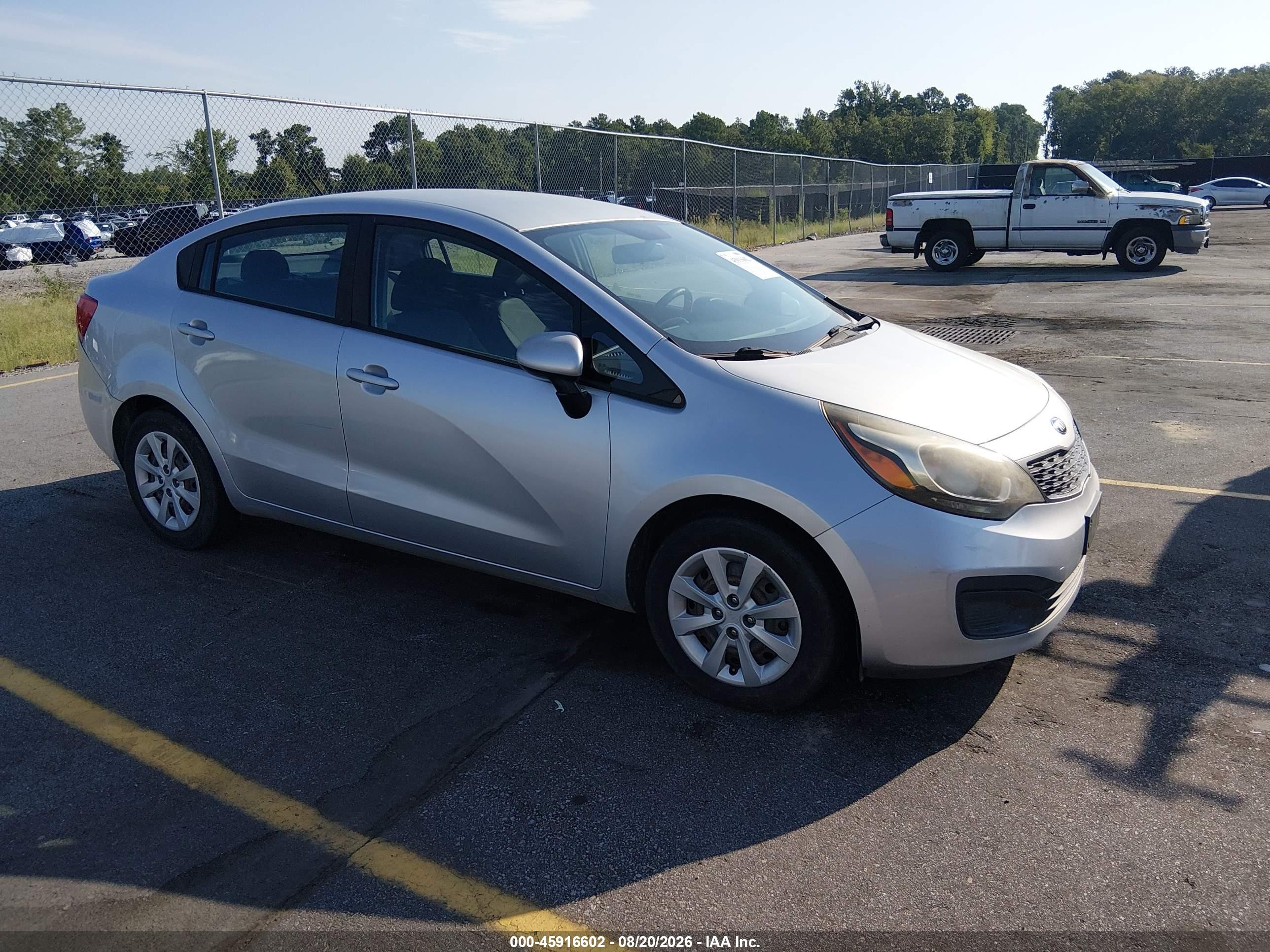 2015 Kia Rio Lx Серебряный vin: KNADM4A32F6421775