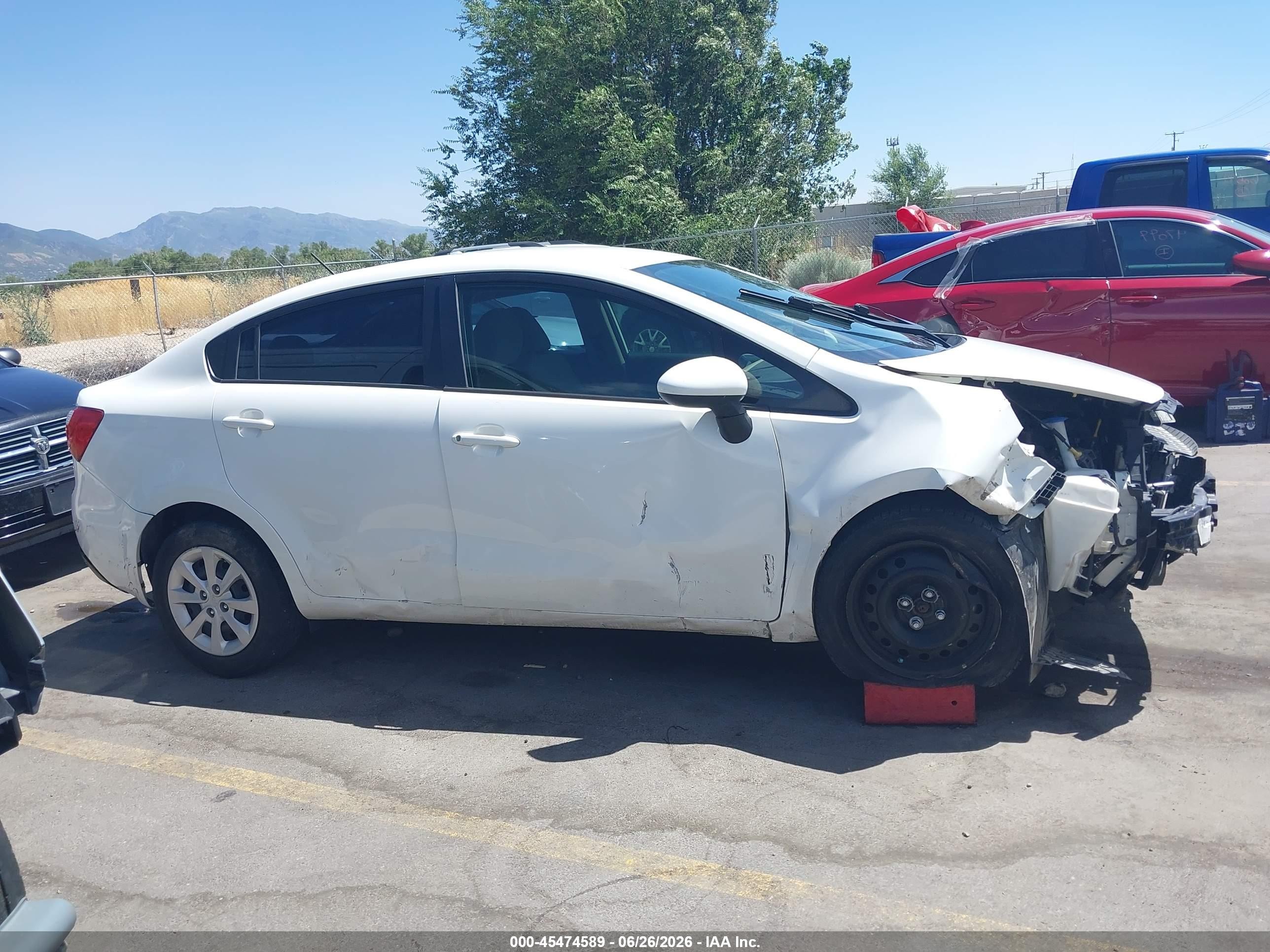 2015 Kia Rio Lx Белый vin: KNADM4A32F6458079
