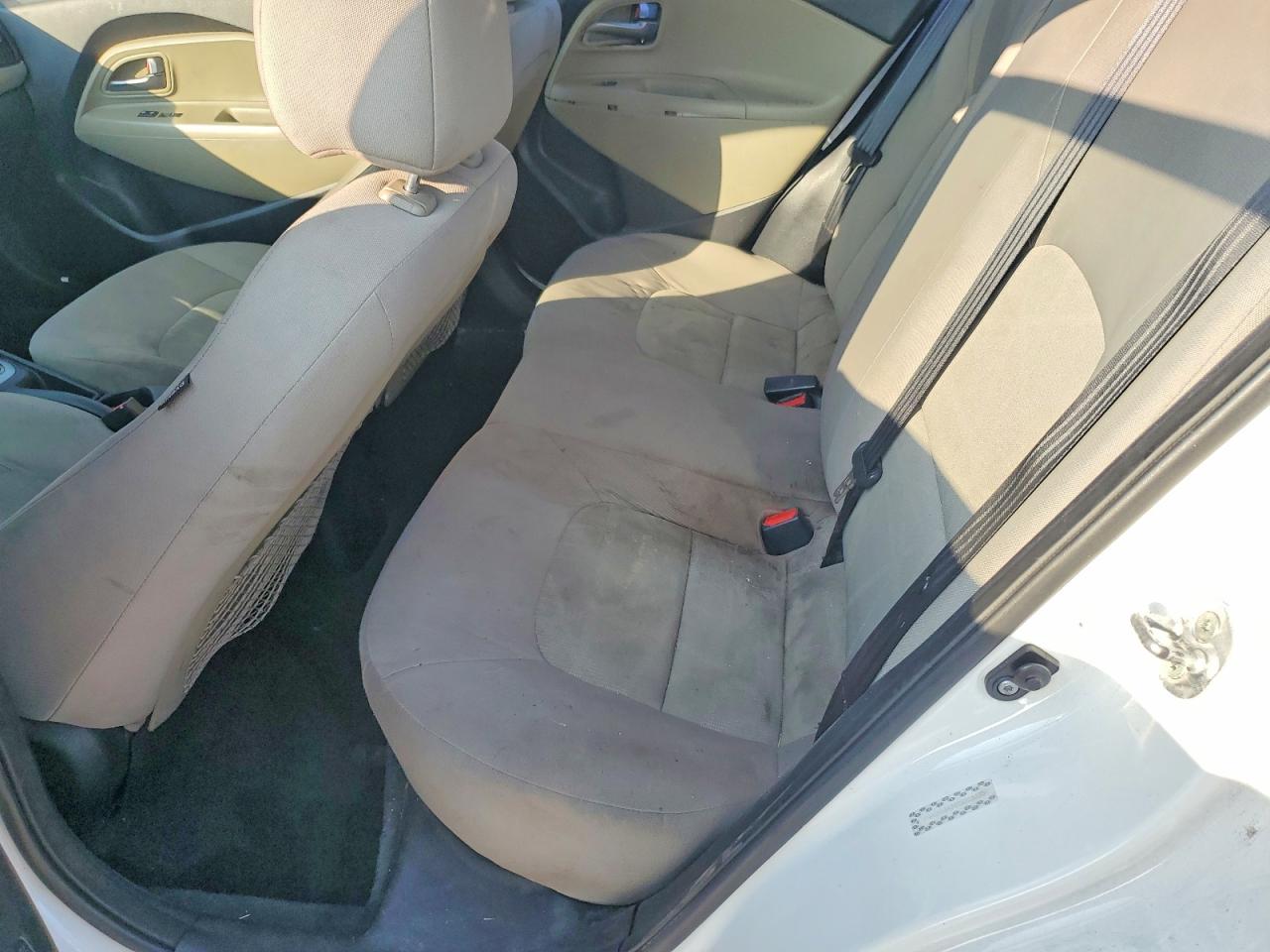 2014 Kia Rio Lx White vin: KNADM4A33E6328486