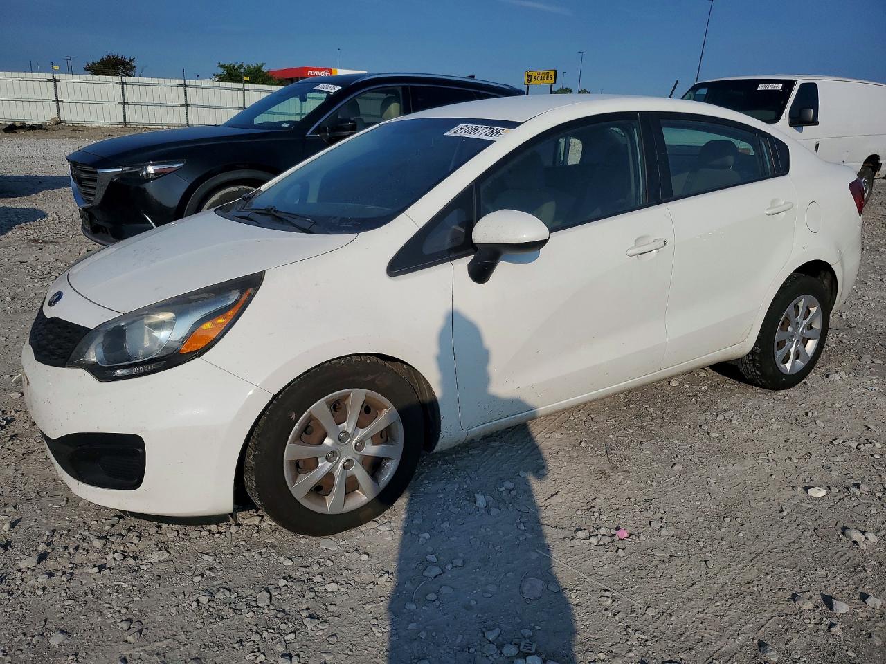 KNADM4A33E6328486
