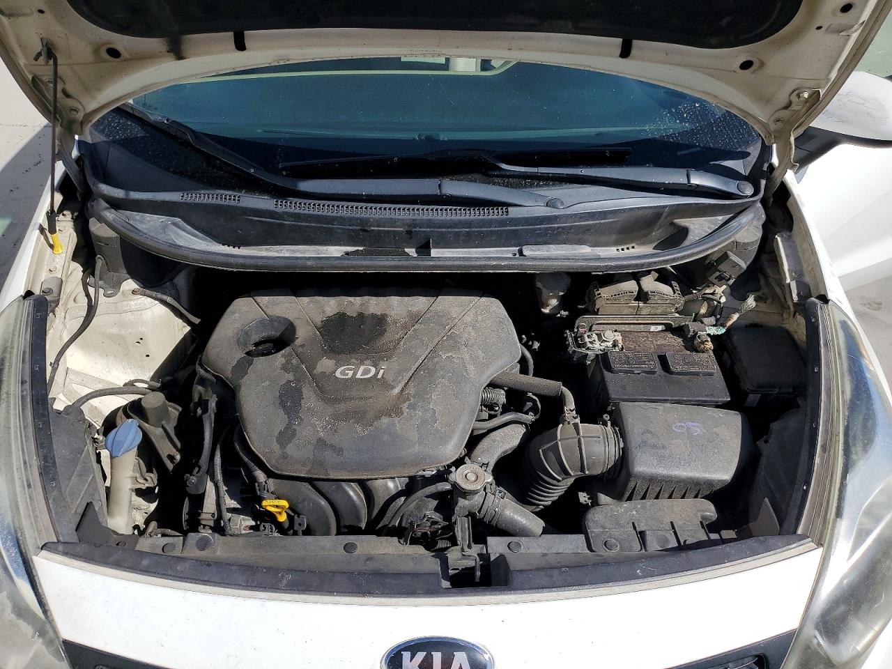 2014 Kia Rio White vin: KNADM4A33E6361682