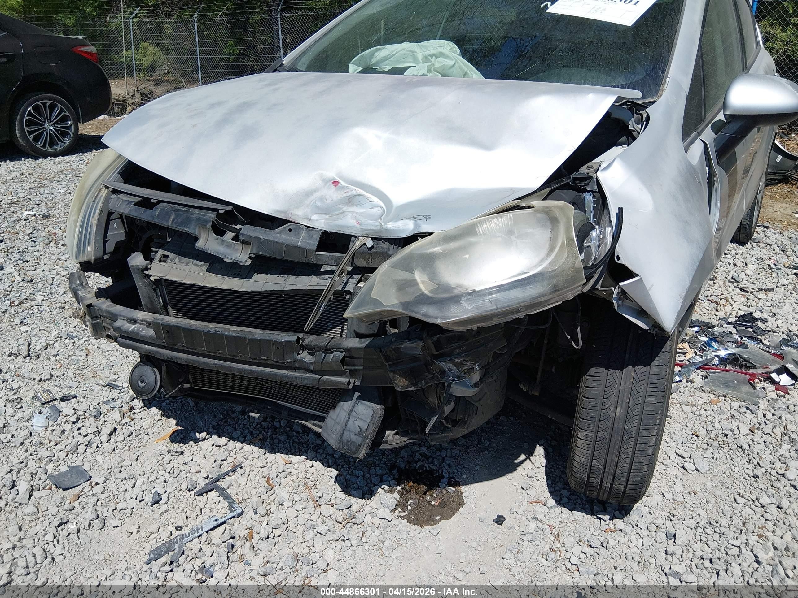2014 Kia Rio Lx Silver vin: KNADM4A33E6363223