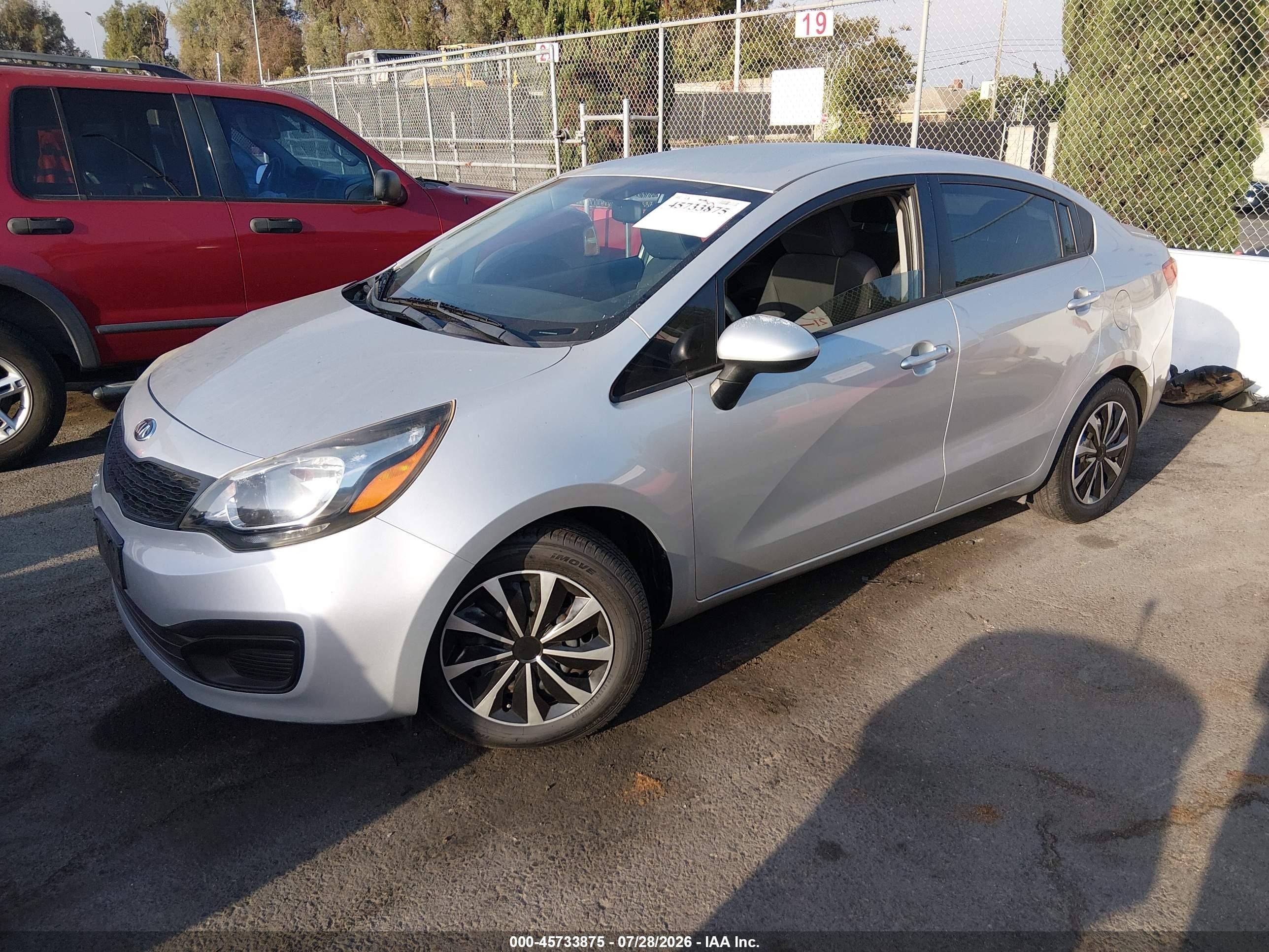 2014 Kia Rio Lx Silver vin: KNADM4A33E6364808