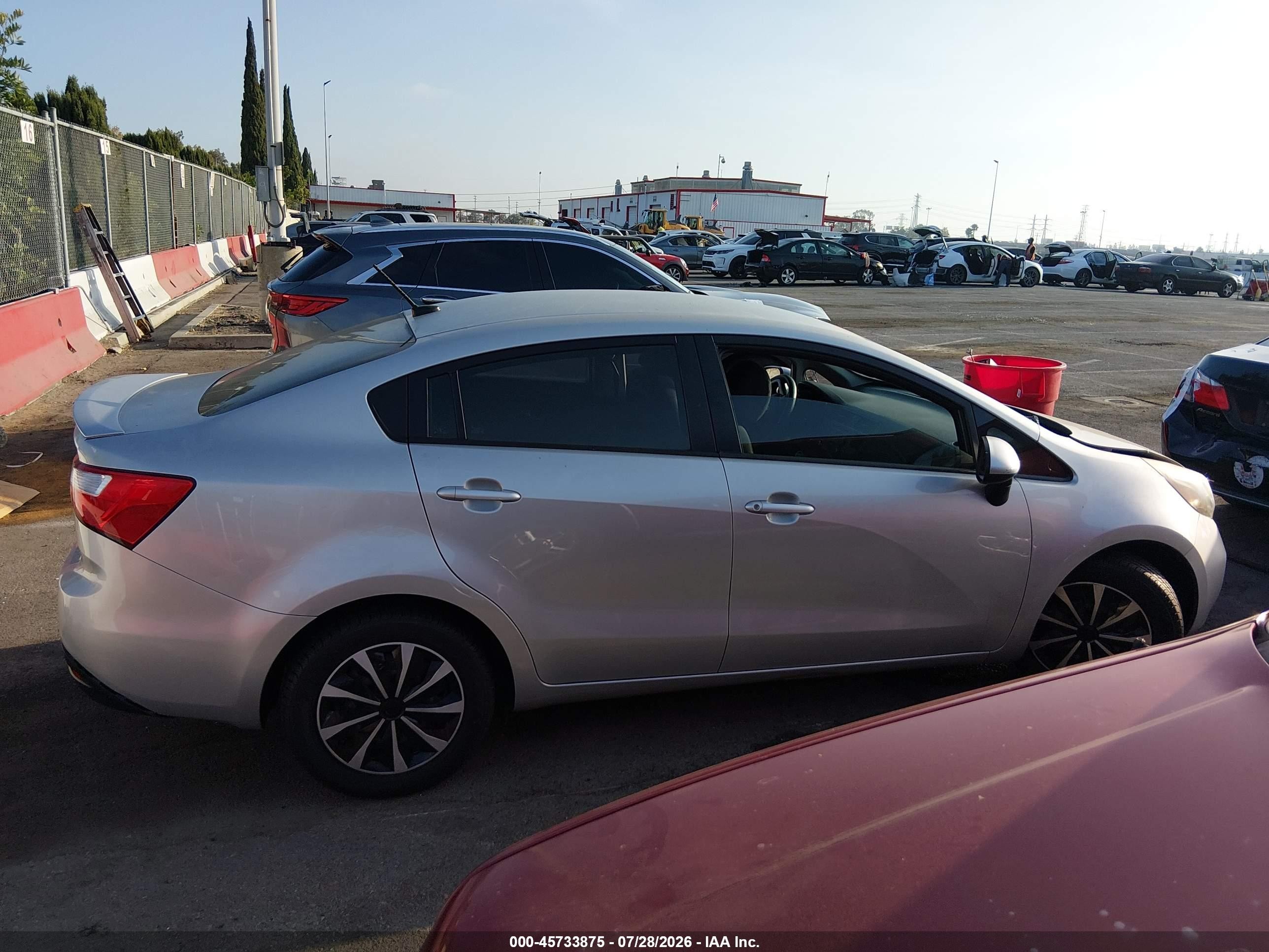 2014 Kia Rio Lx Silver vin: KNADM4A33E6364808