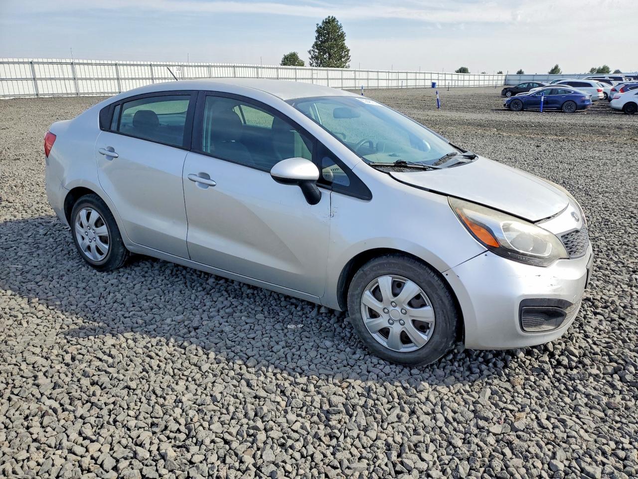 2014 Kia Rio Lx Silver vin: KNADM4A33E6373735