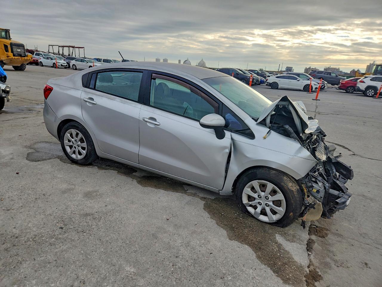2015 Kia Rio Lx Серебряный vin: KNADM4A33F6449858