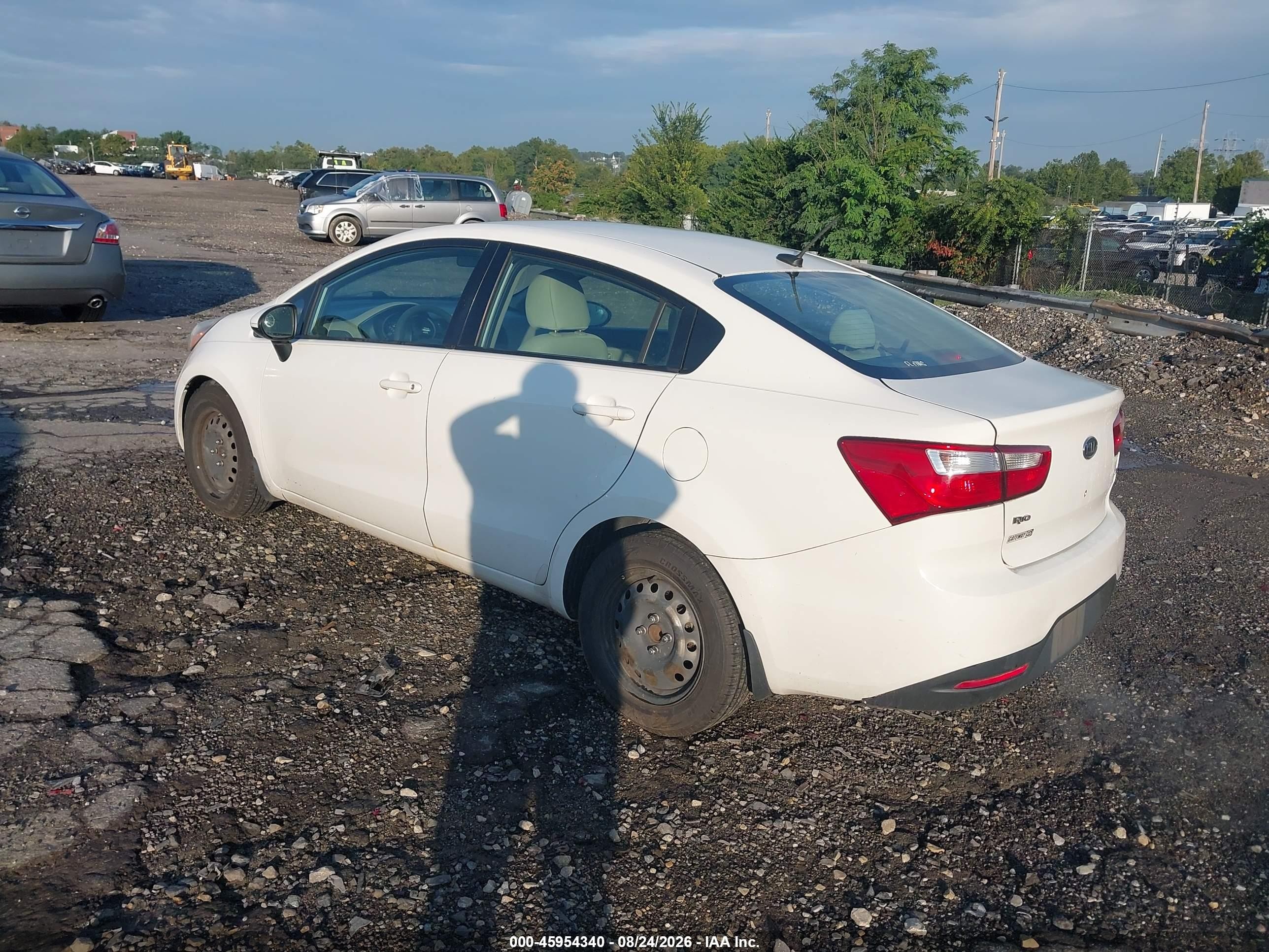 2013 Kia Rio Lx White vin: KNADM4A34D6111284