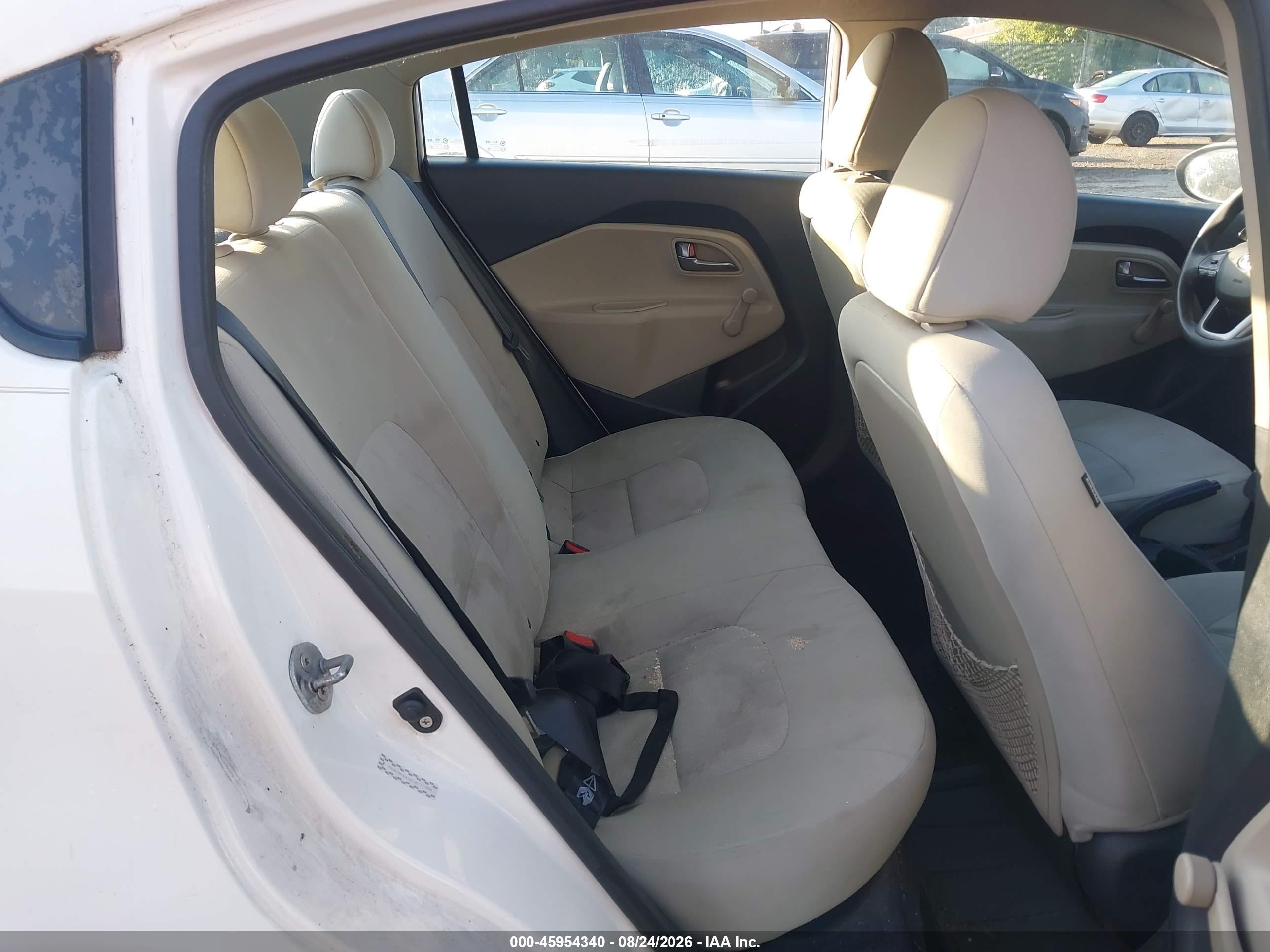2013 Kia Rio Lx White vin: KNADM4A34D6111284