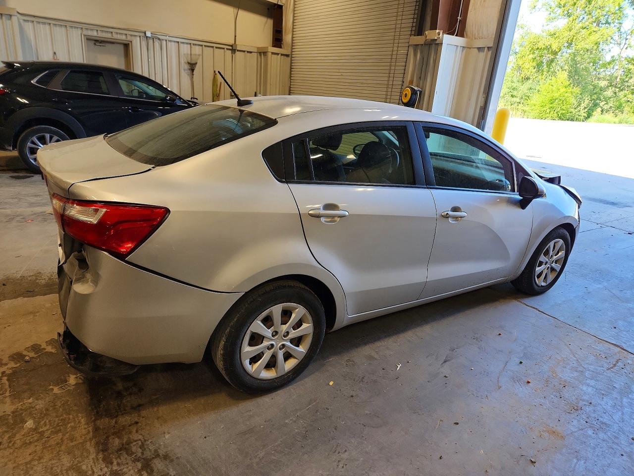 2014 Kia Rio Lx Silver vin: KNADM4A34E6349279