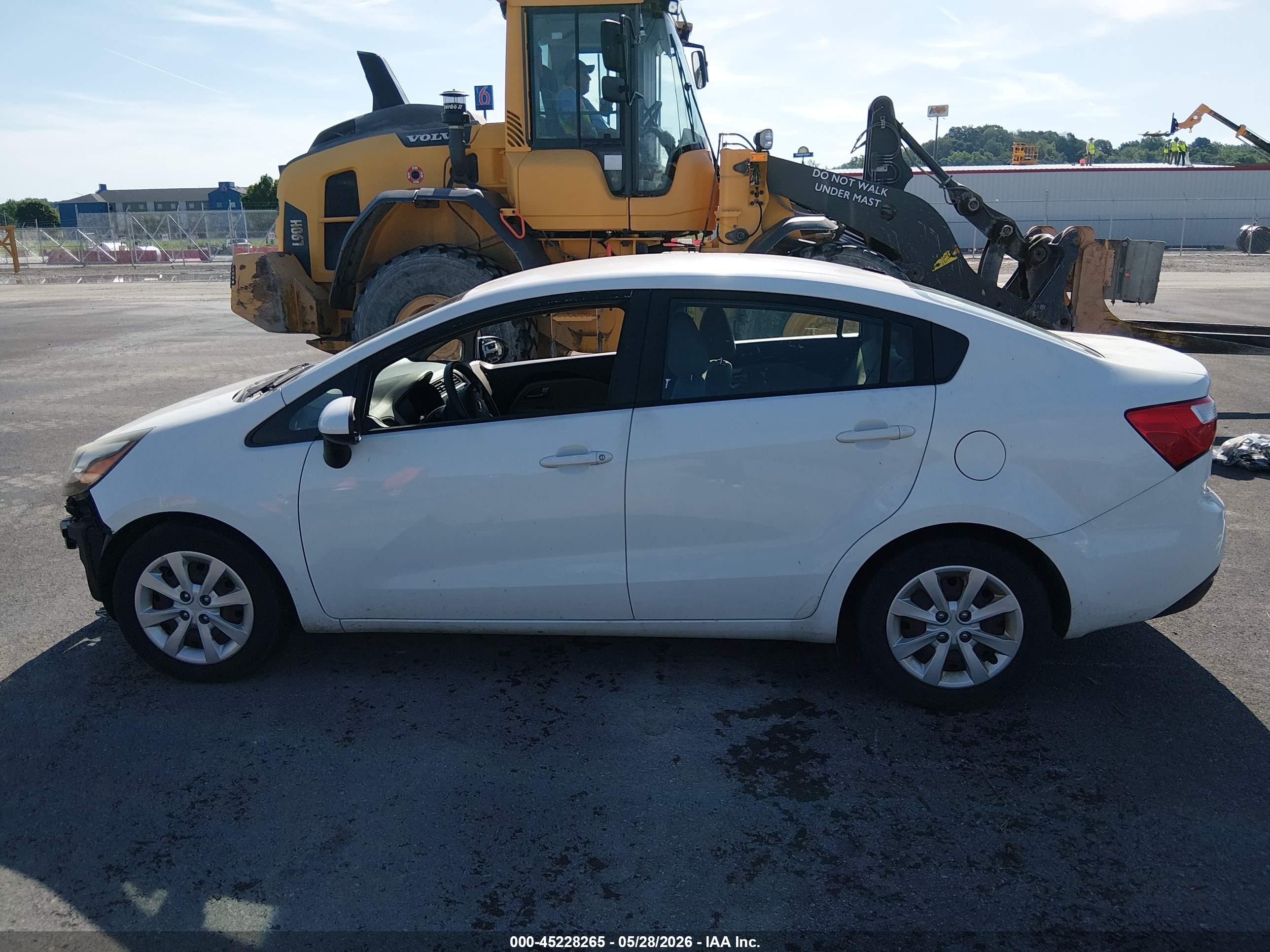 2014 Kia Rio Lx White vin: KNADM4A34E6419878
