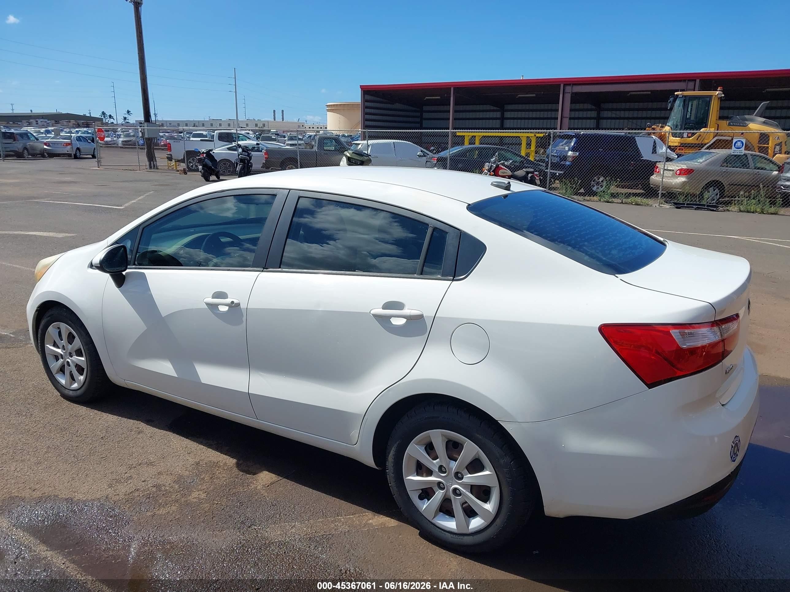2013 Kia Rio Lx White vin: KNADM4A35D6183322