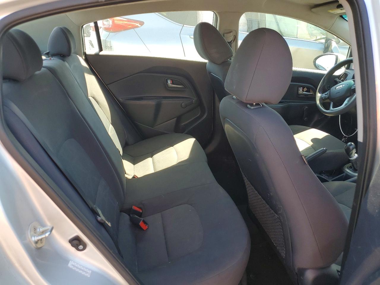 2014 Kia Rio Lx Silver vin: KNADM4A35E6354619