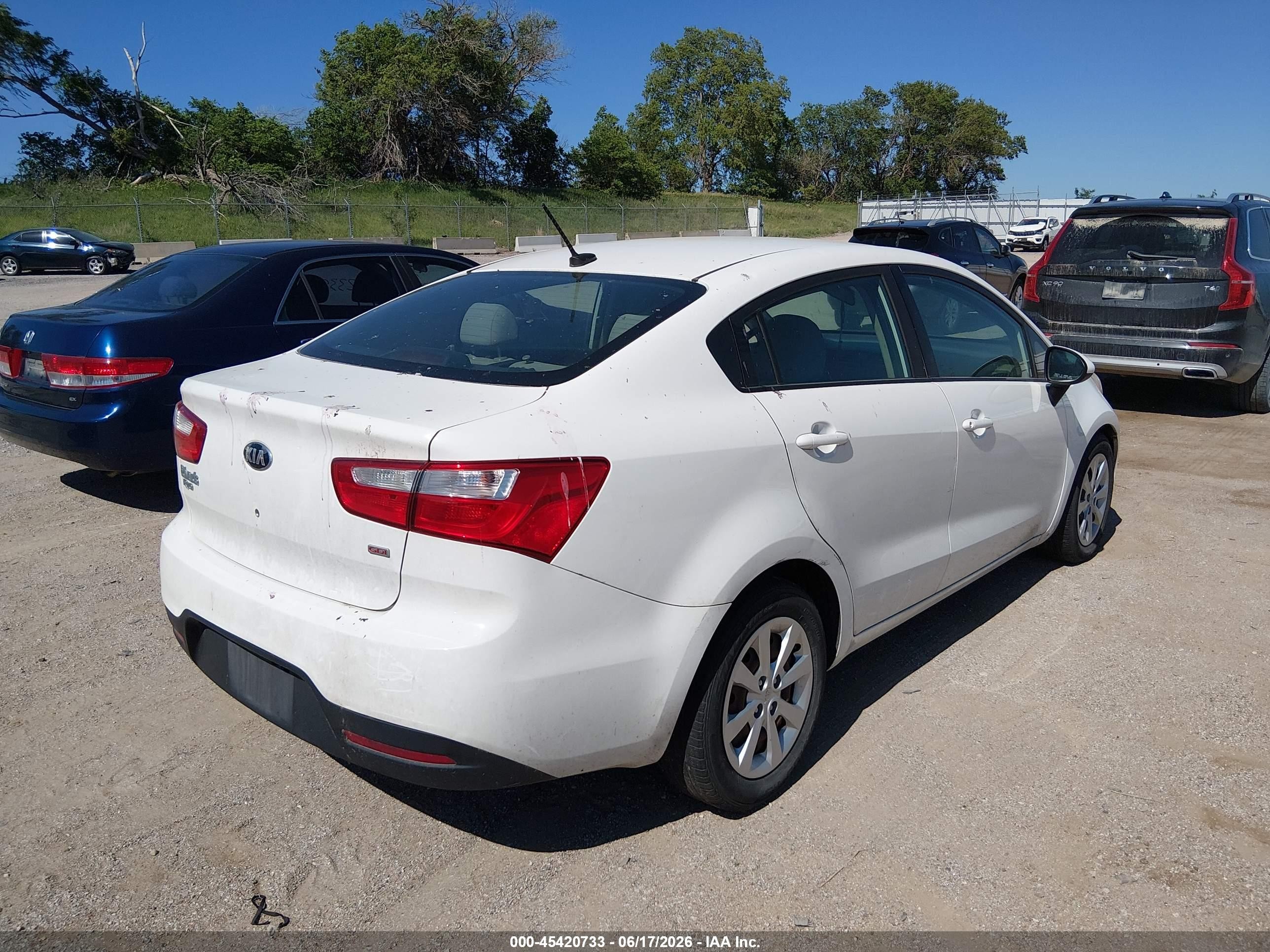2014 Kia Rio Lx White vin: KNADM4A35E6356242