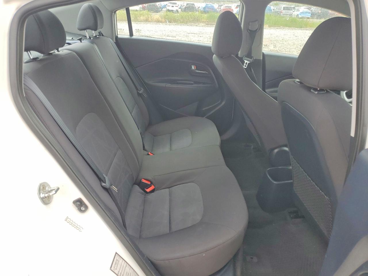 2017 Kia Rio Lx White vin: KNADM4A36H6062658