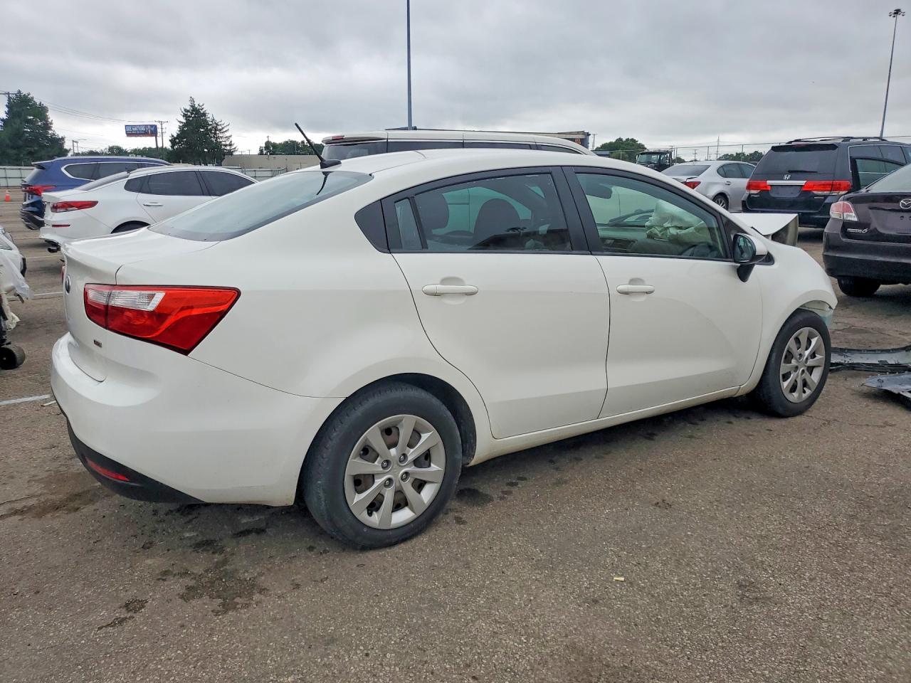 2013 Kia Rio Lx White vin: KNADM4A37D6170930