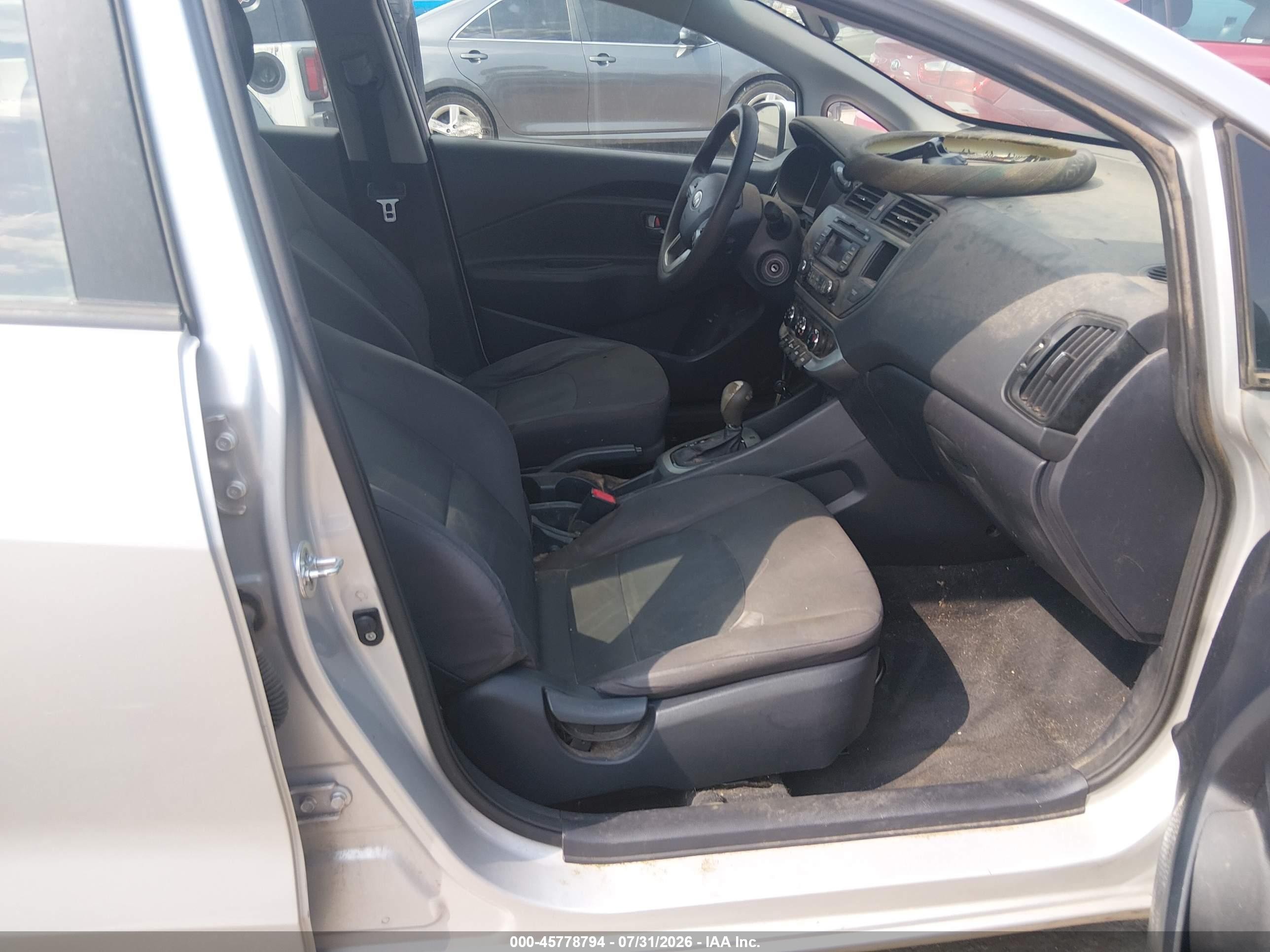 2014 Kia Rio Lx Silver vin: KNADM4A37E6400600