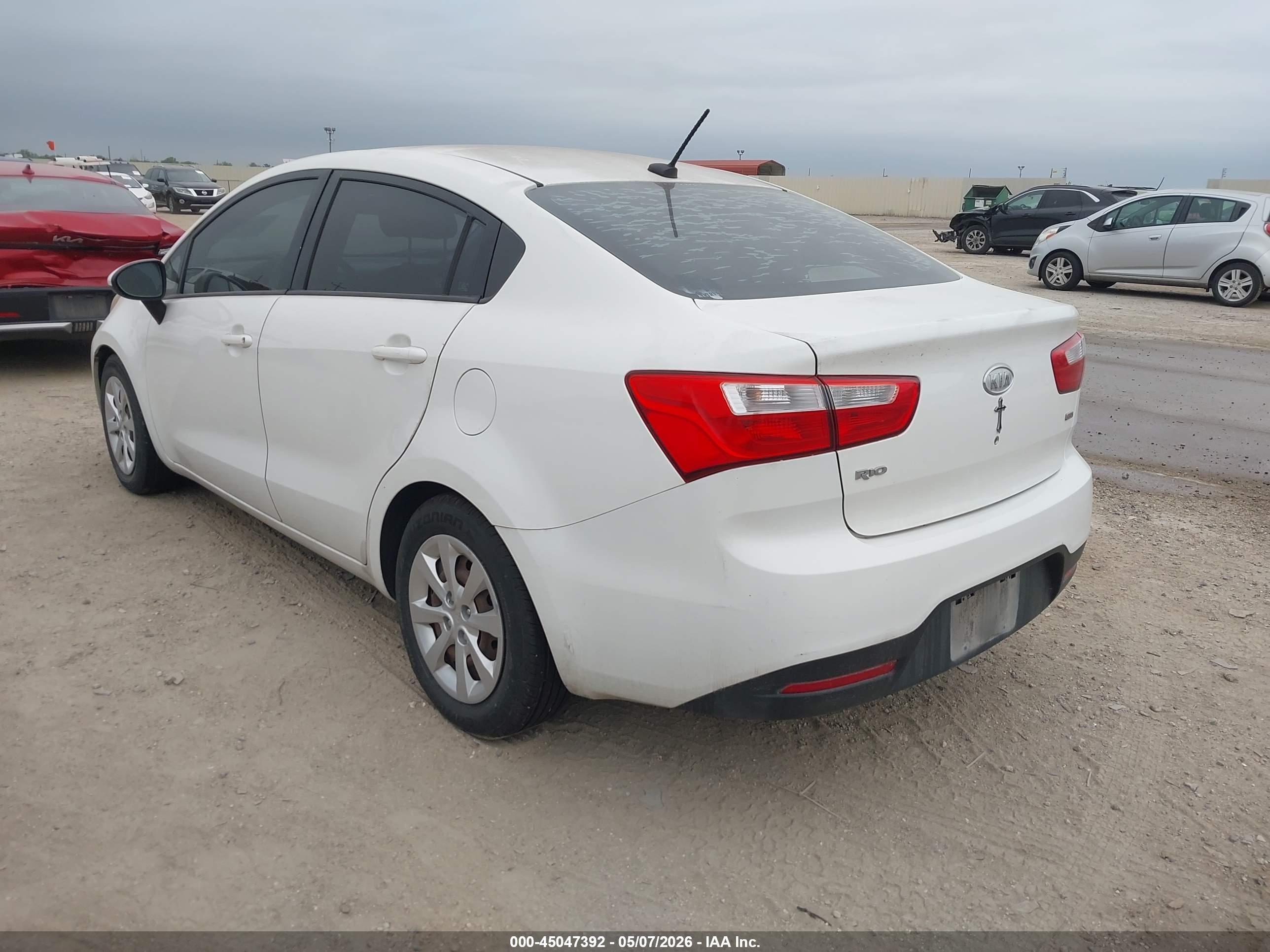 2012 Kia Rio Lx White vin: KNADM4A38C6068339
